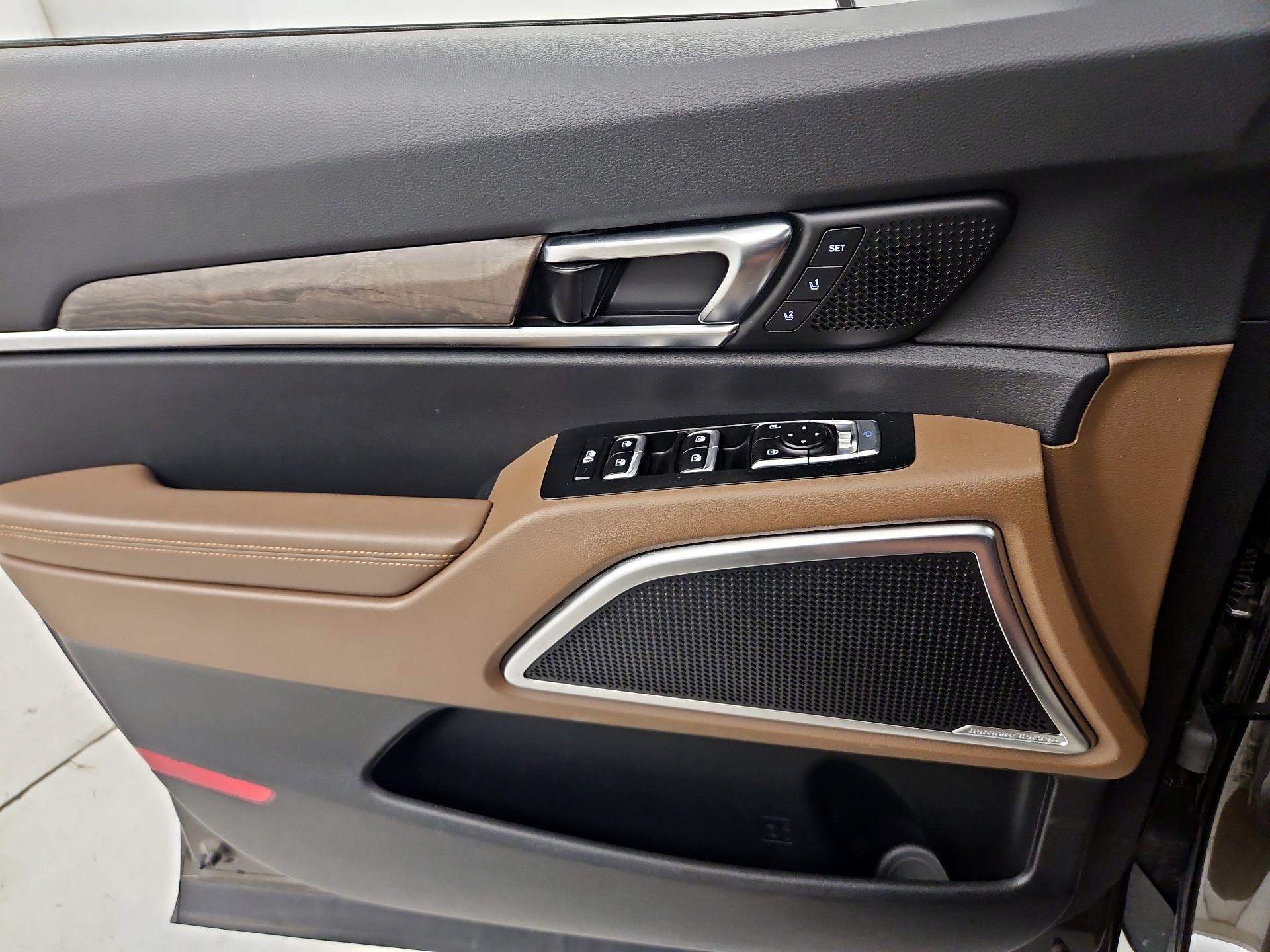 Thumbnail: 2021 Kia Telluride - 12