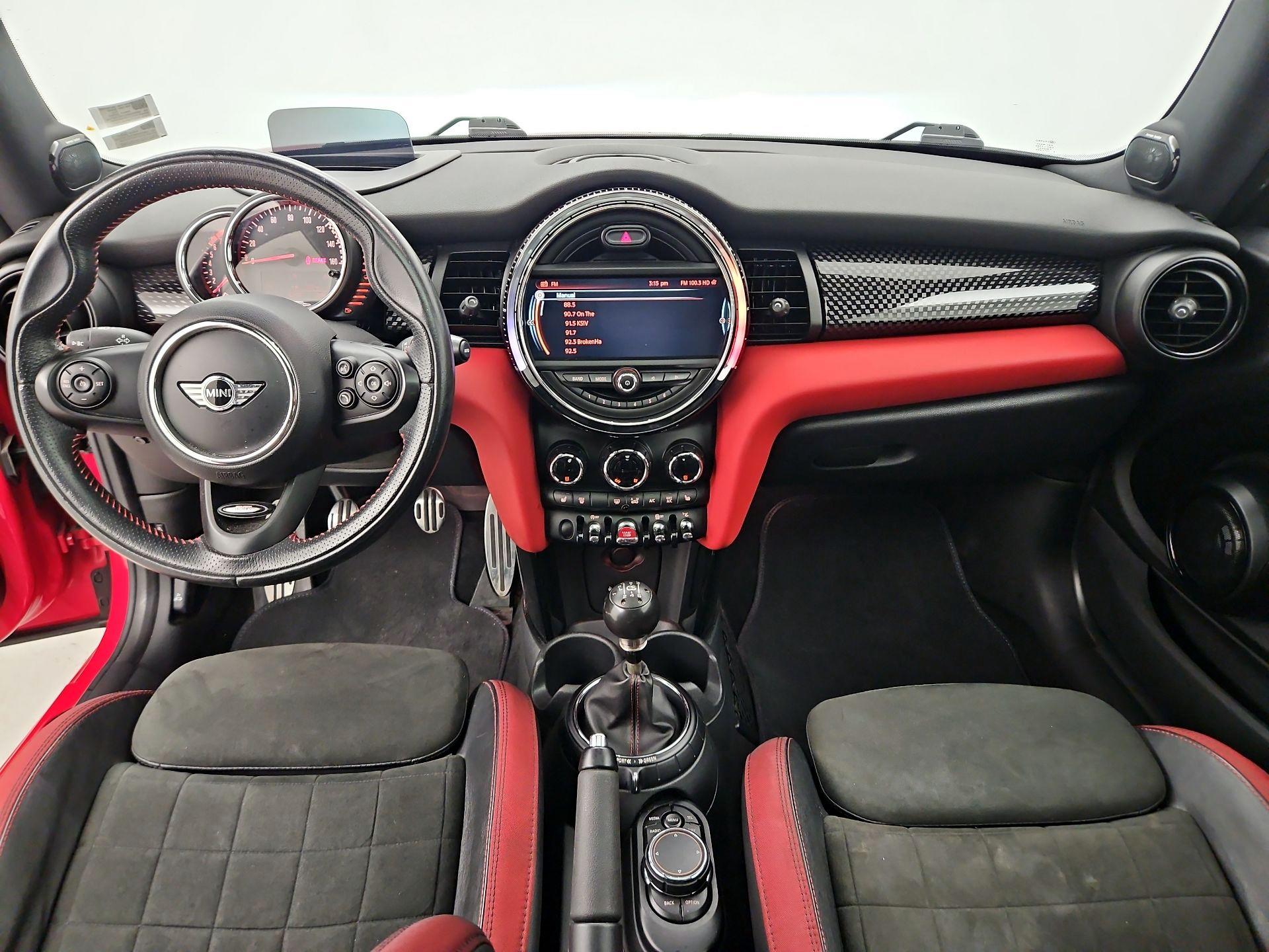 Thumbnail: 2016 MINI Cooper Hardtop - 9