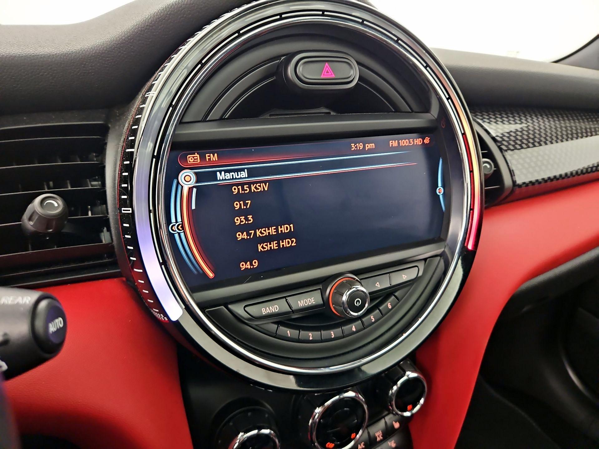 Thumbnail: 2016 MINI Cooper Hardtop - 16