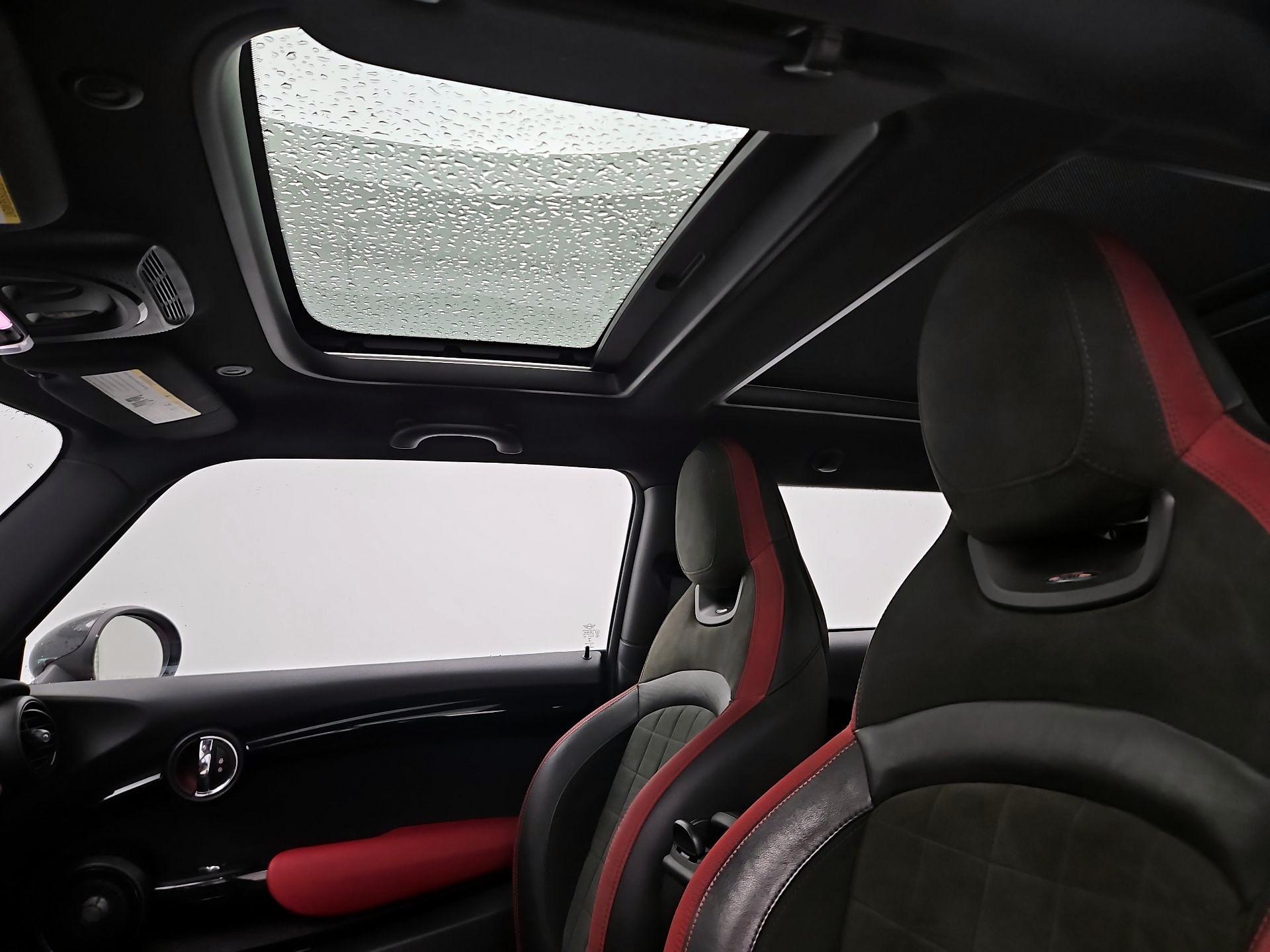 Thumbnail: 2016 MINI Cooper Hardtop - 20