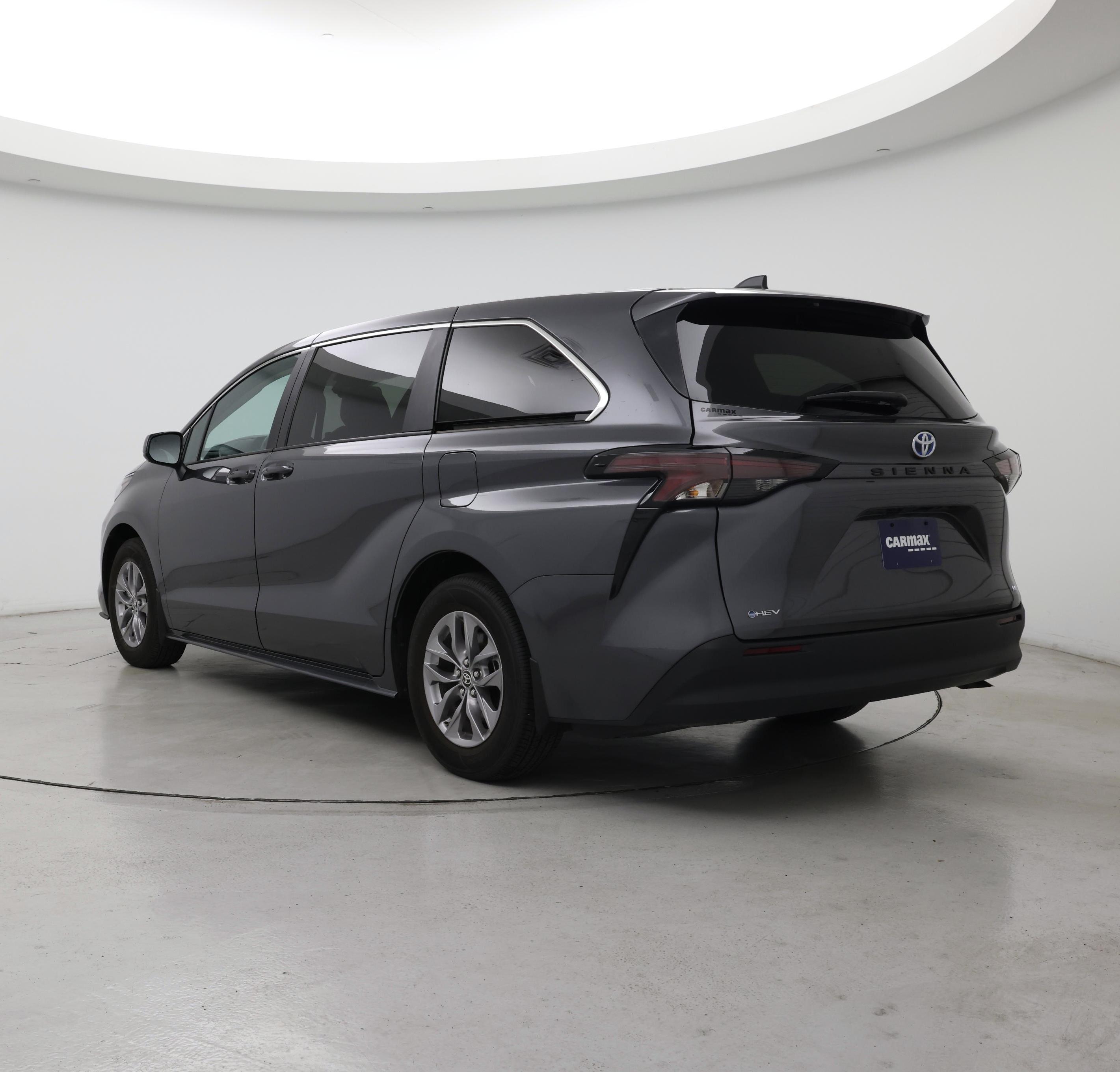 Thumbnail: 2025 Toyota Sienna - 2