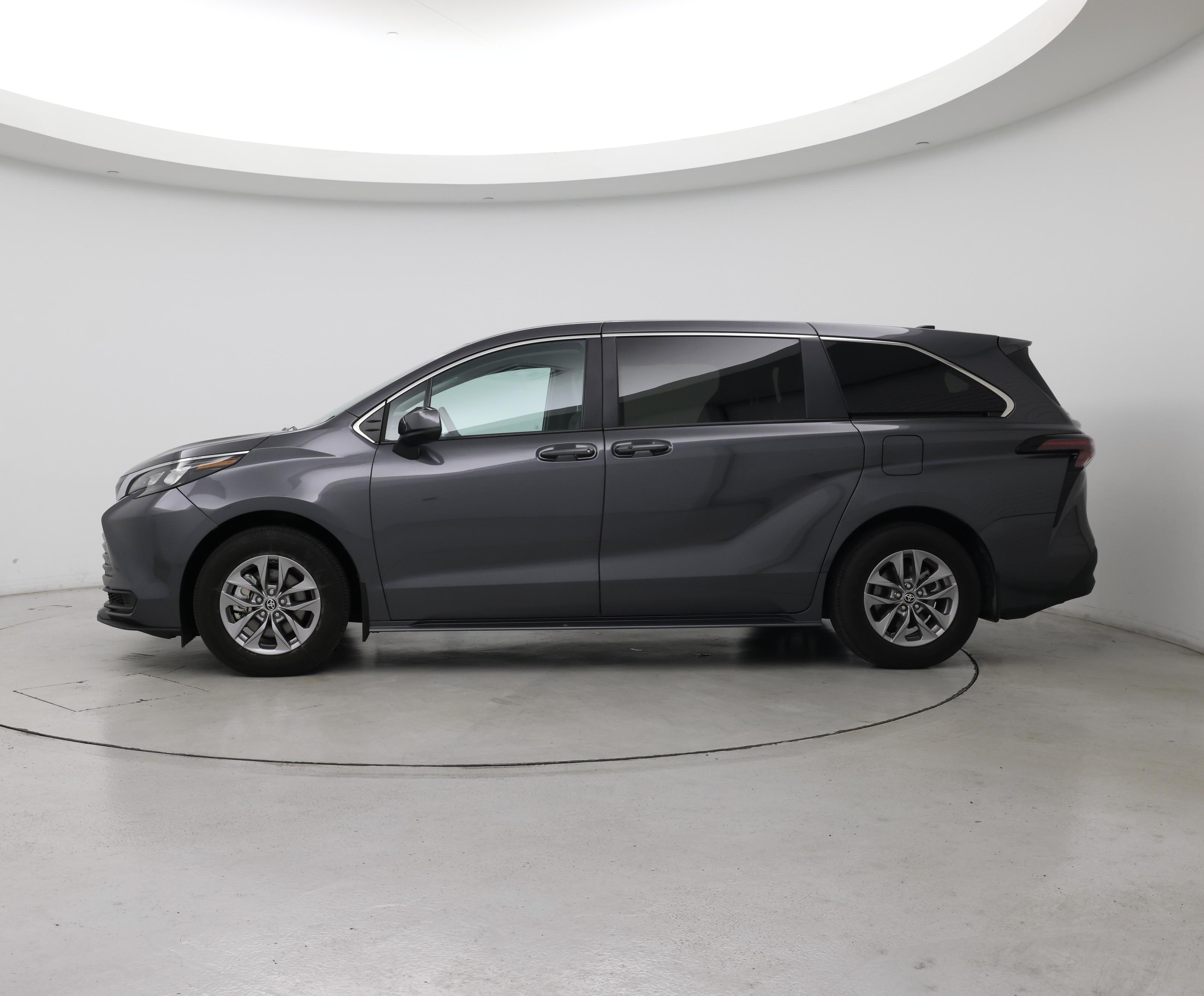 Thumbnail: 2025 Toyota Sienna - 3