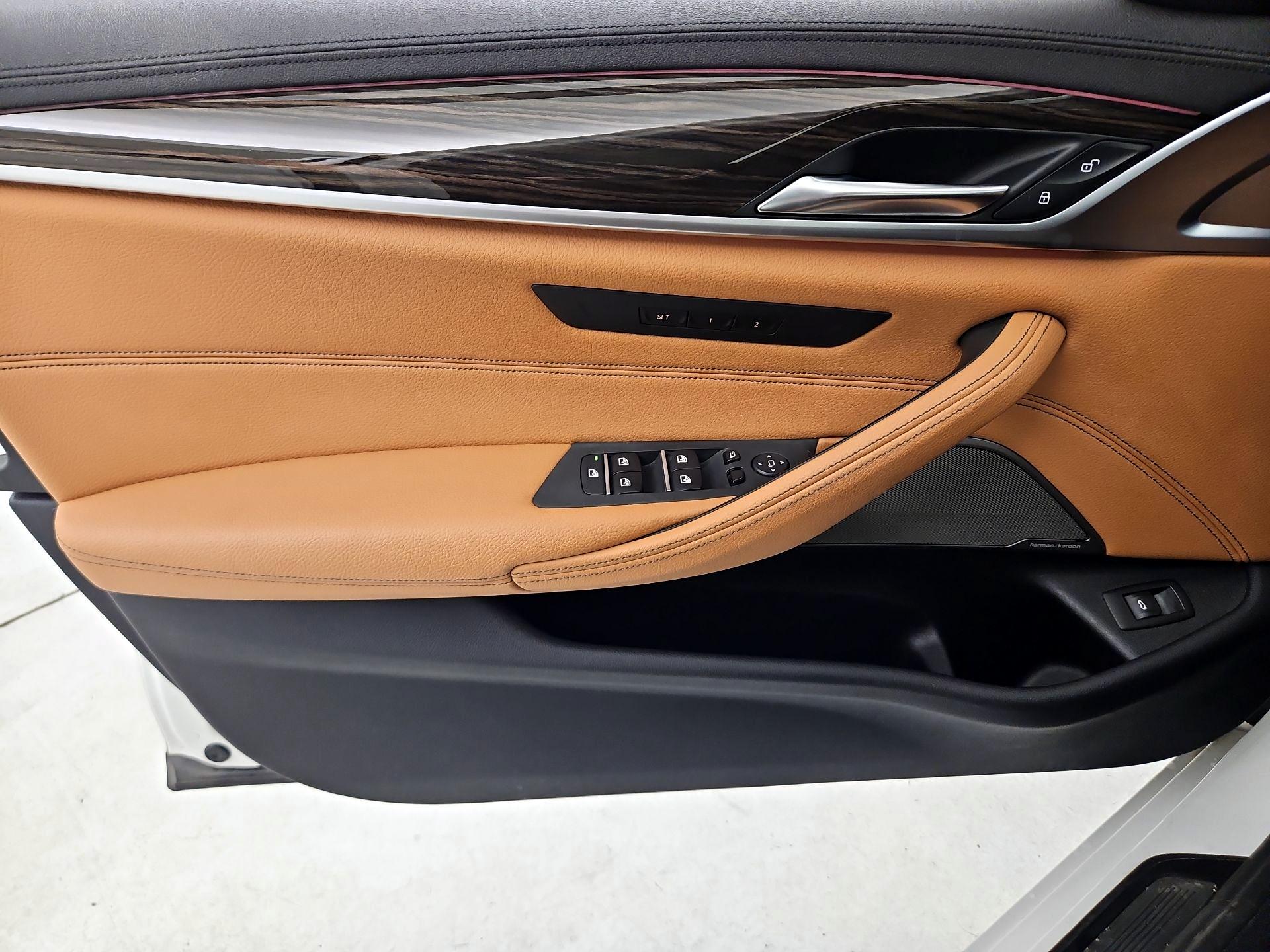 Thumbnail: 2020 BMW 5 Series - 12