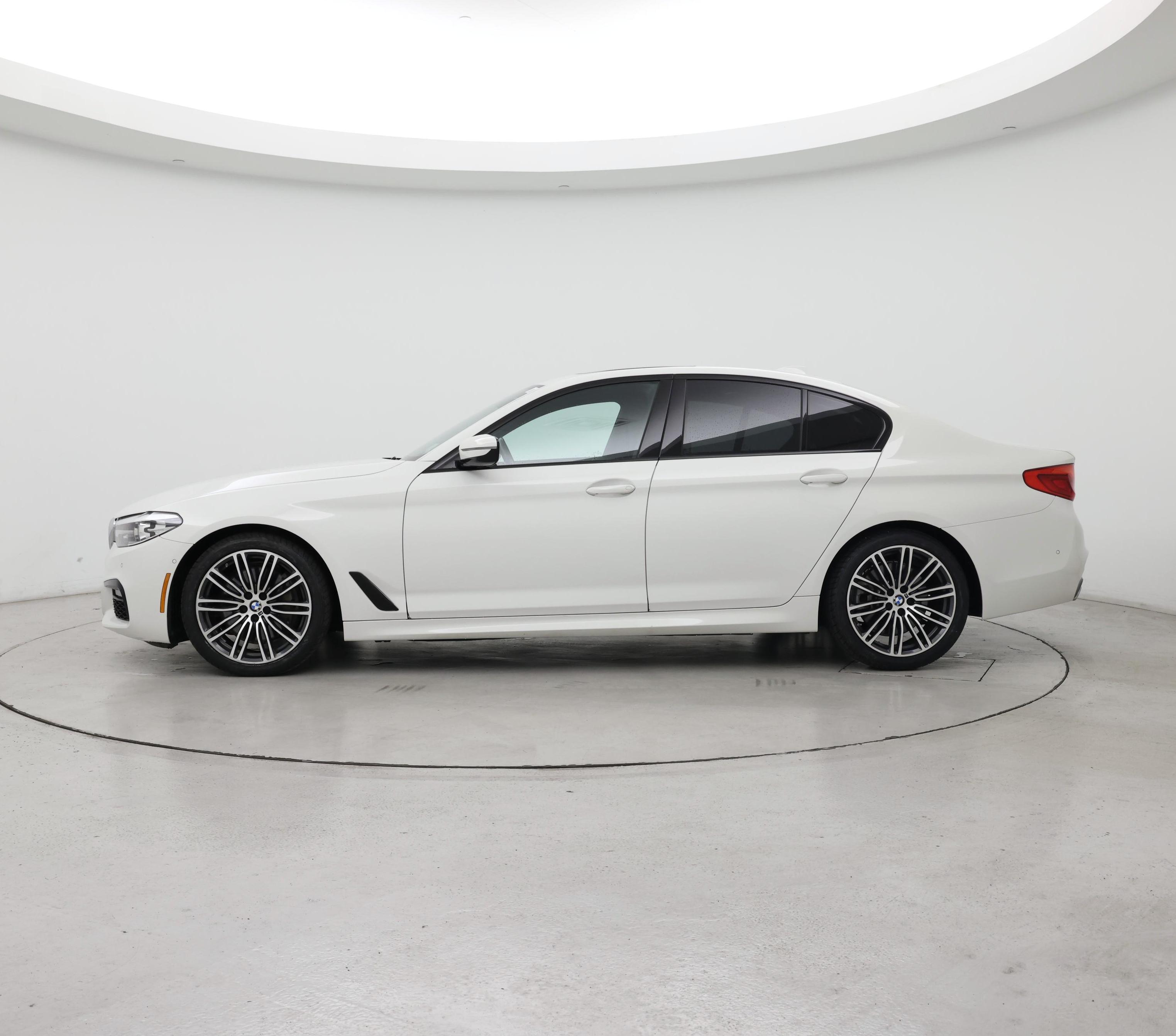 Thumbnail: 2020 BMW 5 Series - 3