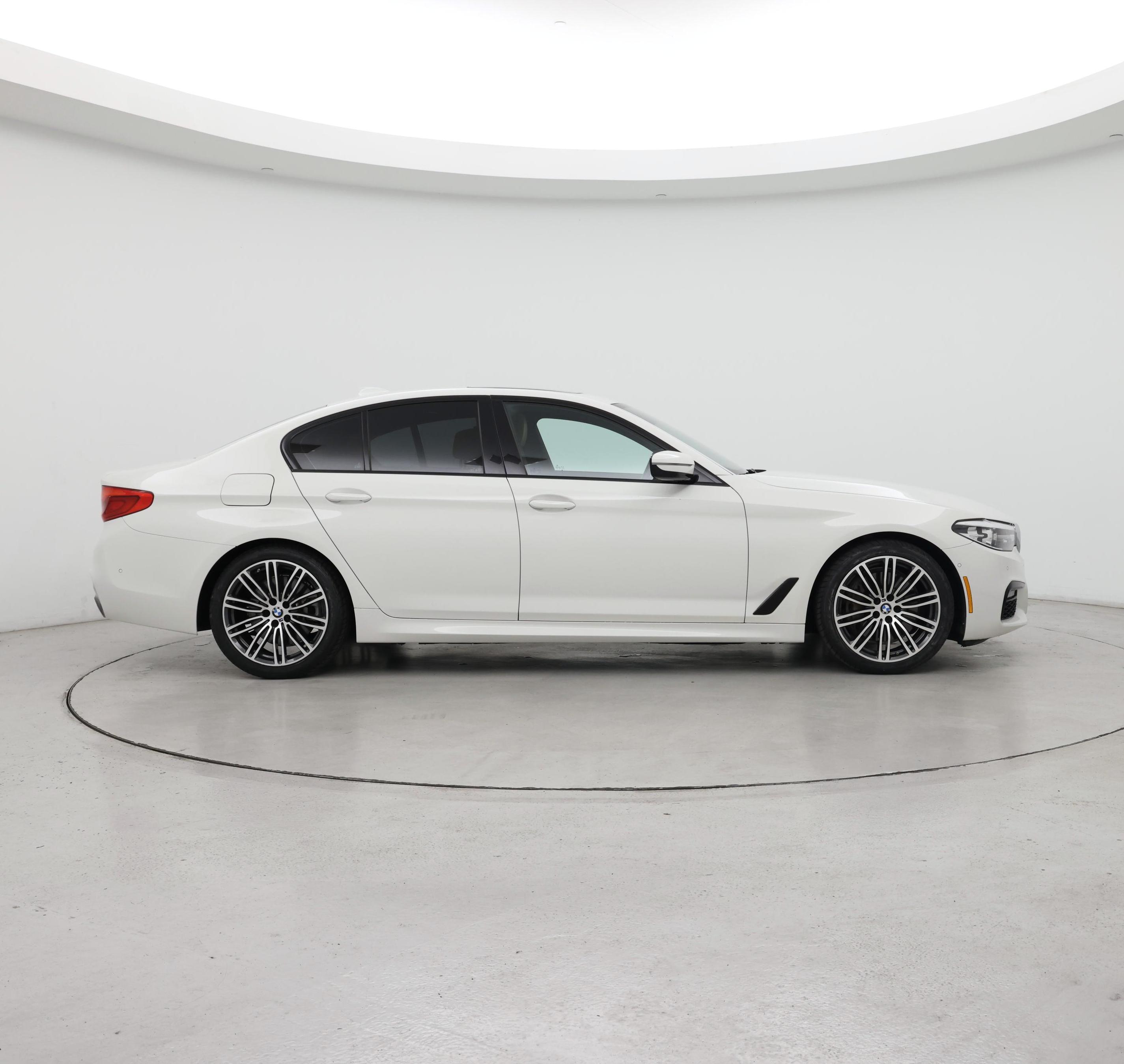 Thumbnail: 2020 BMW 5 Series - 7