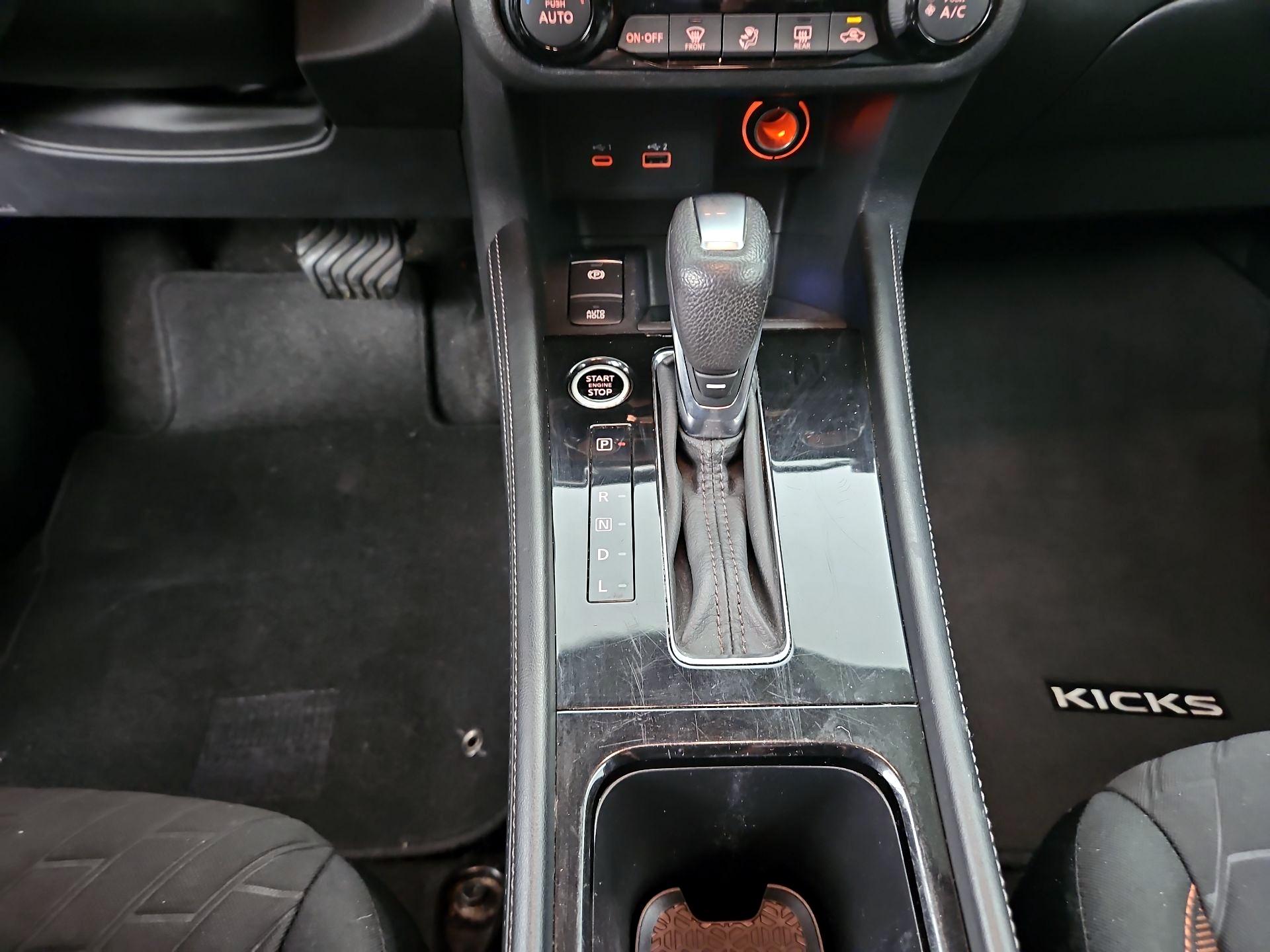 Thumbnail: 2021 Nissan Kicks - 17