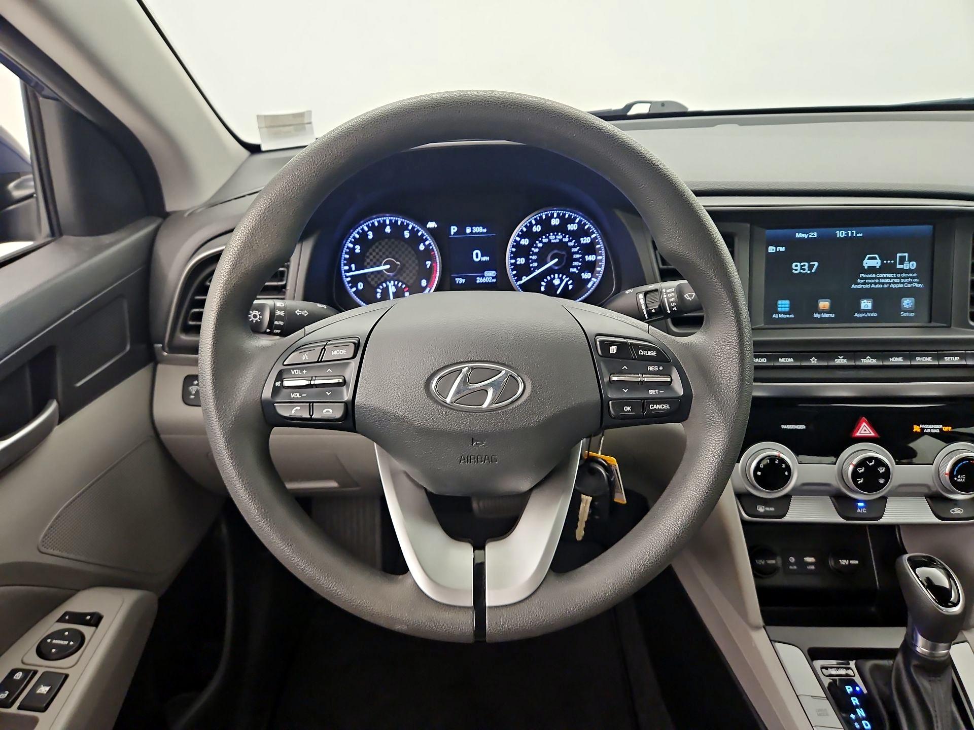 Thumbnail: 2019 Hyundai Elantra - 10