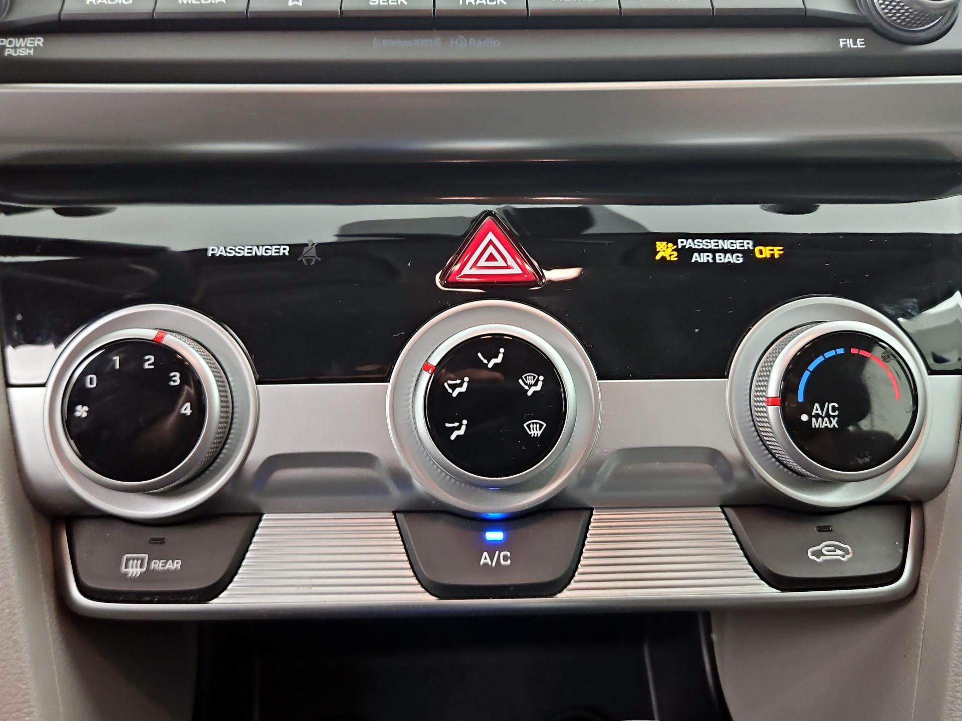 Thumbnail: 2019 Hyundai Elantra - 16