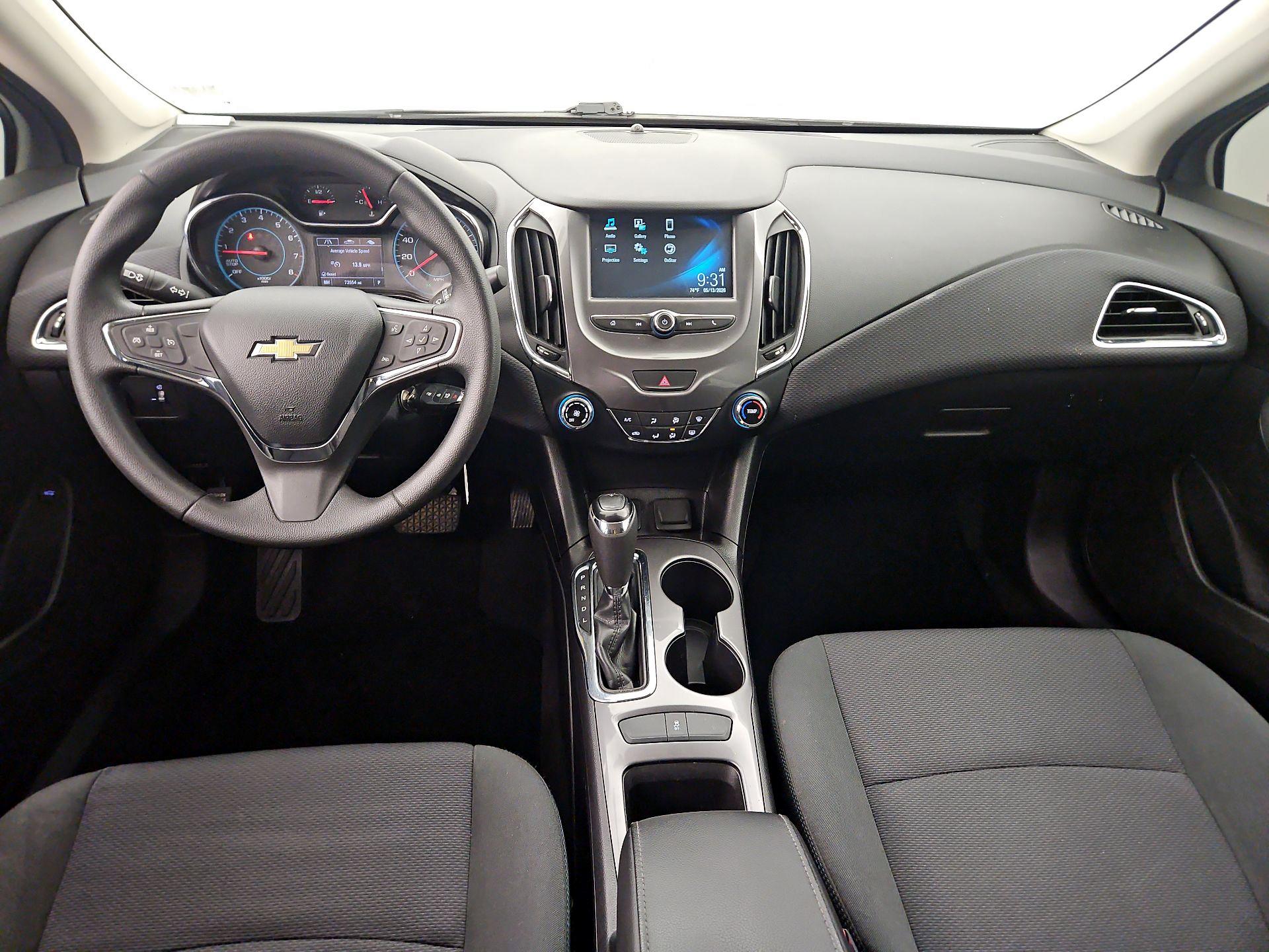 Thumbnail: 2018 Chevrolet Cruze - 9