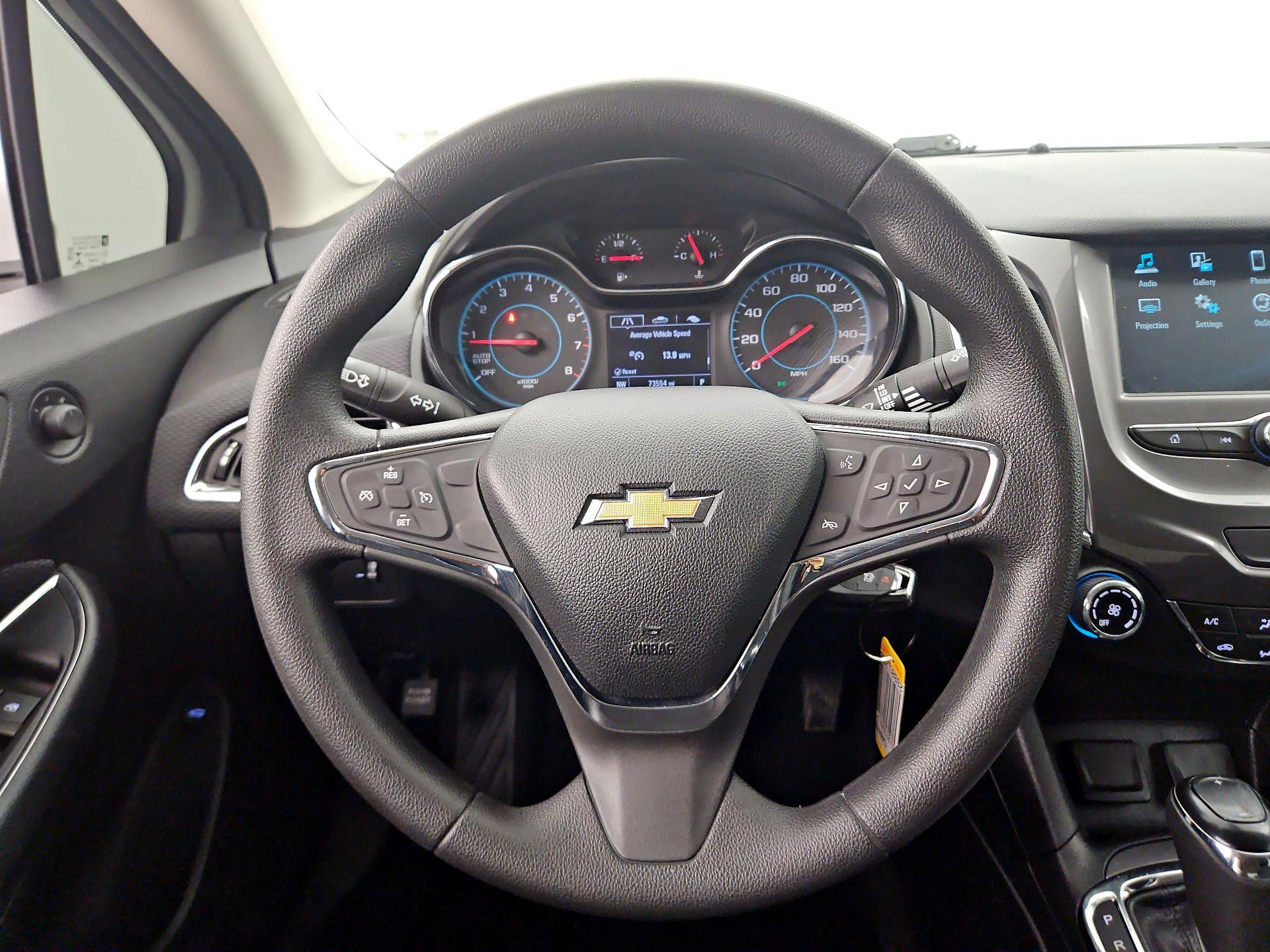 Thumbnail: 2018 Chevrolet Cruze - 10