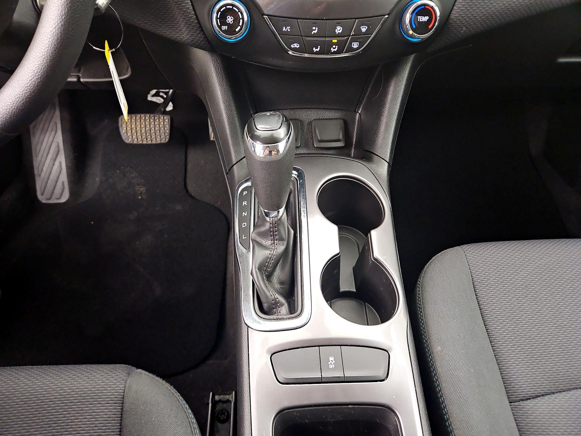 Thumbnail: 2018 Chevrolet Cruze - 17