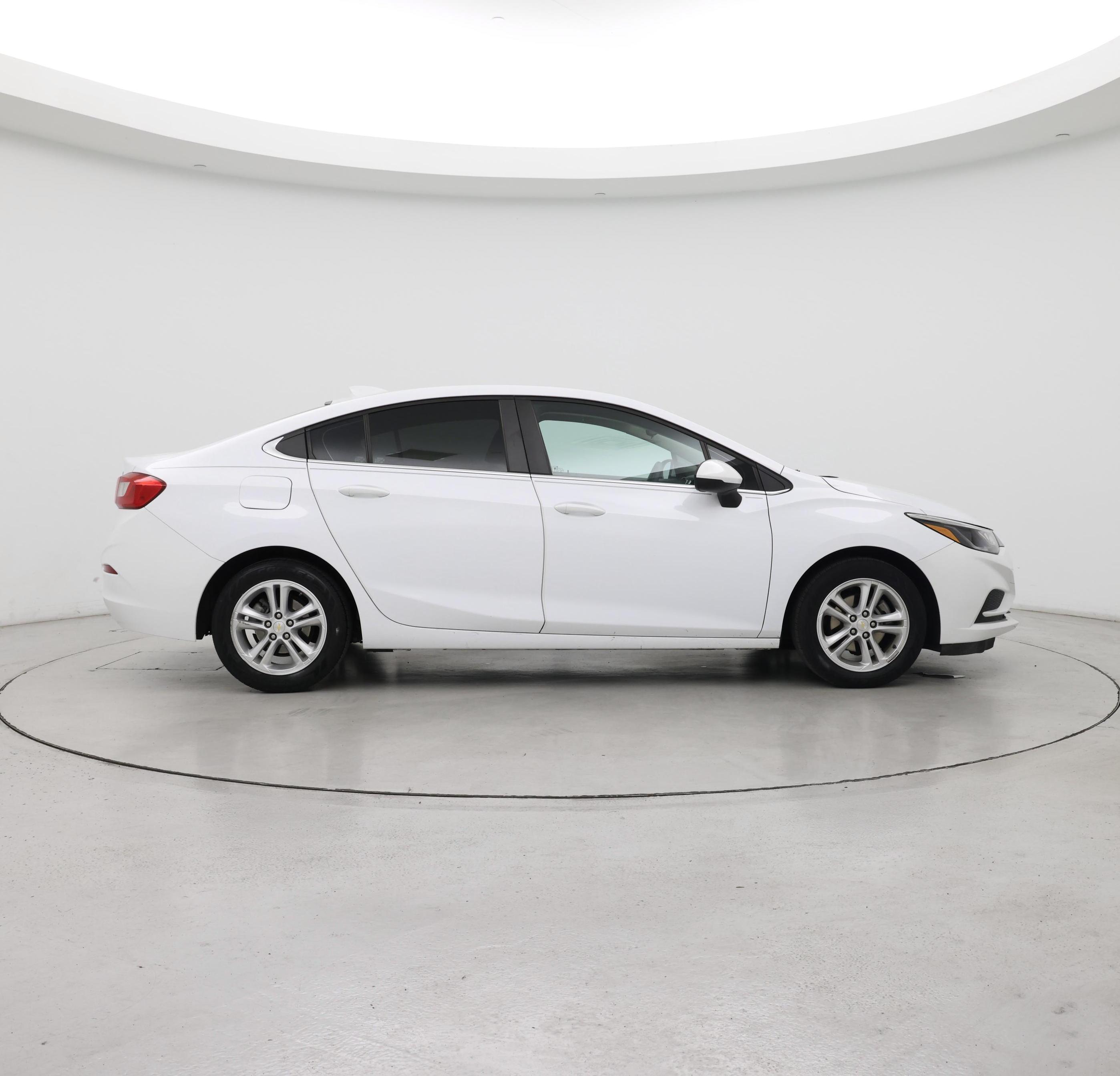 Thumbnail: 2018 Chevrolet Cruze - 7