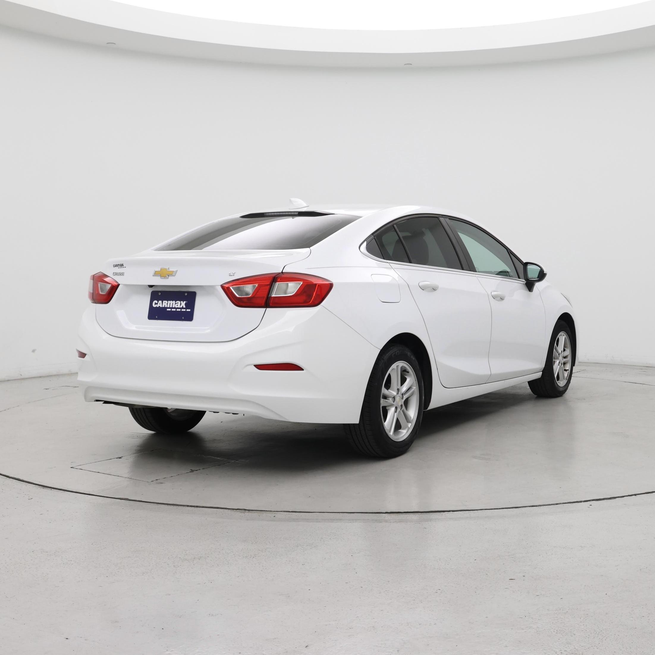 Thumbnail: 2018 Chevrolet Cruze - 8