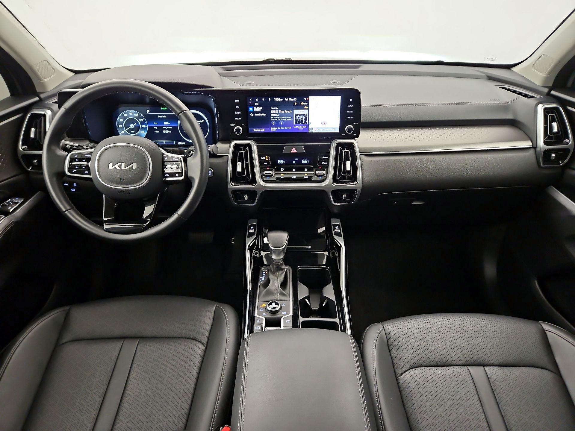 Thumbnail: 2023 Kia Sorento - 9