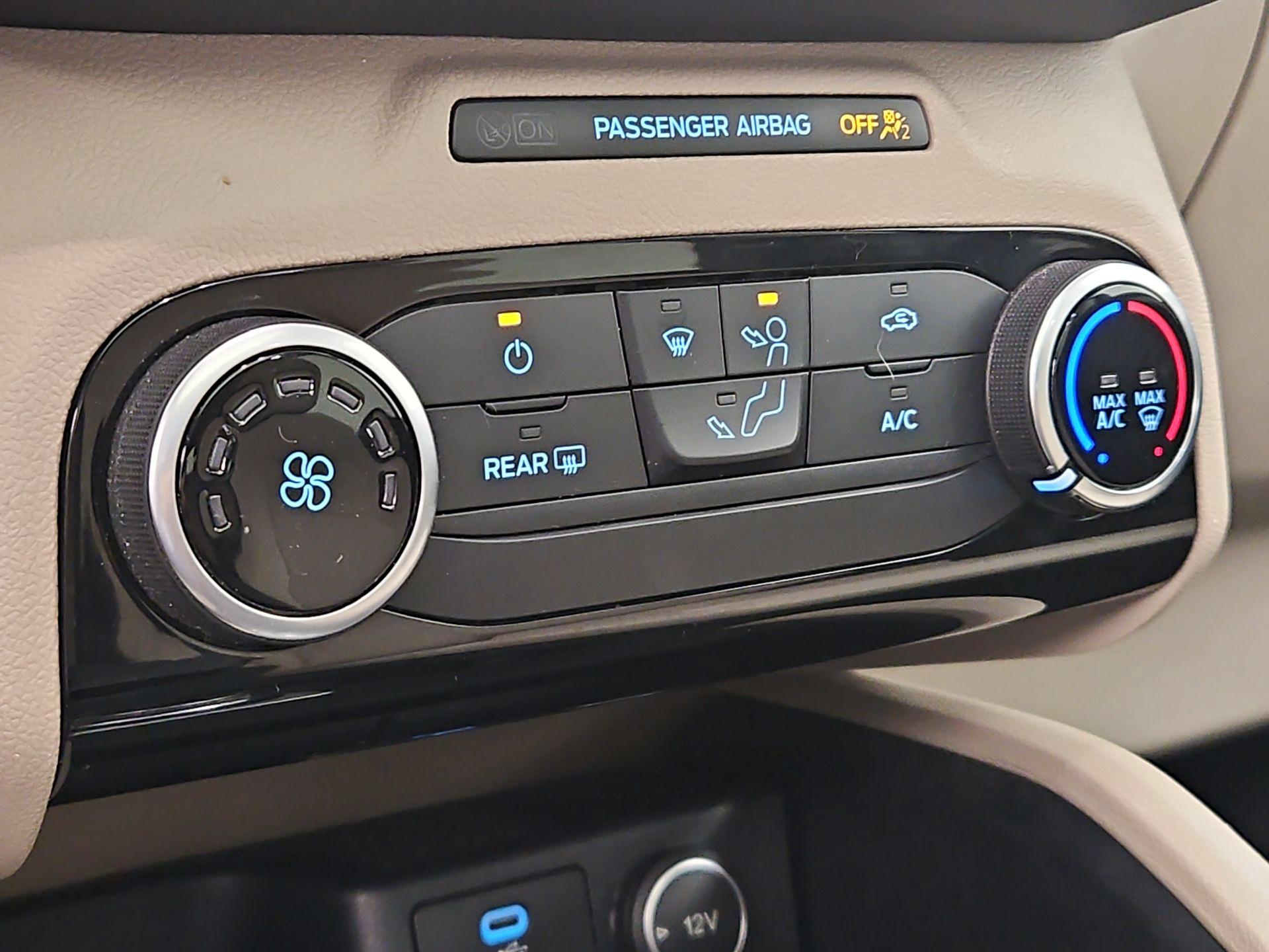 Thumbnail: 2021 Ford Escape - 16