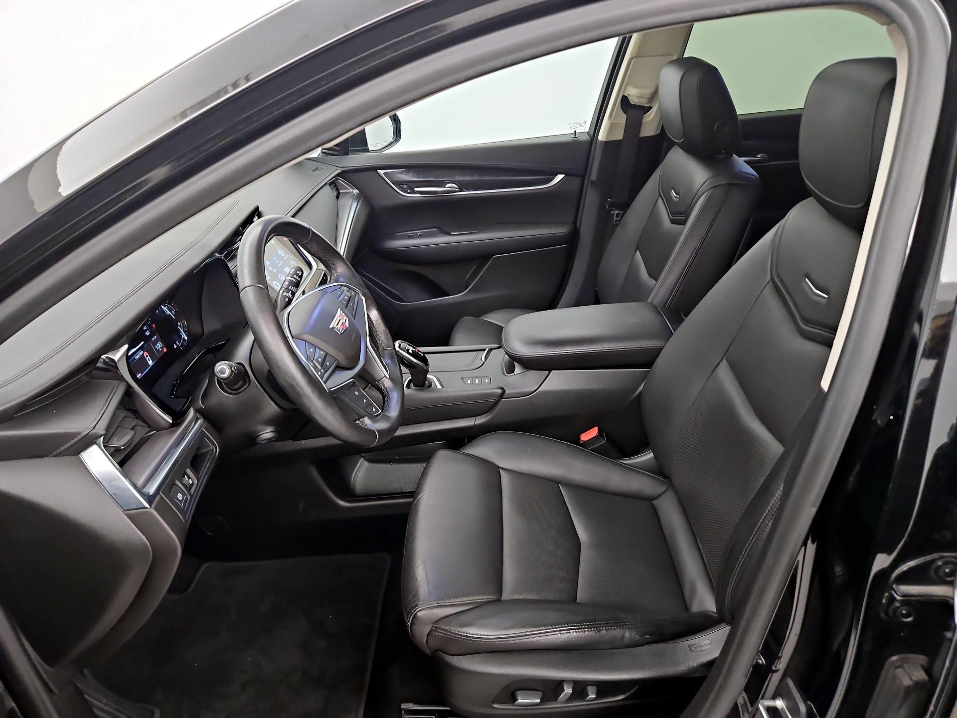 Thumbnail: 2019 Cadillac XT5 - 11