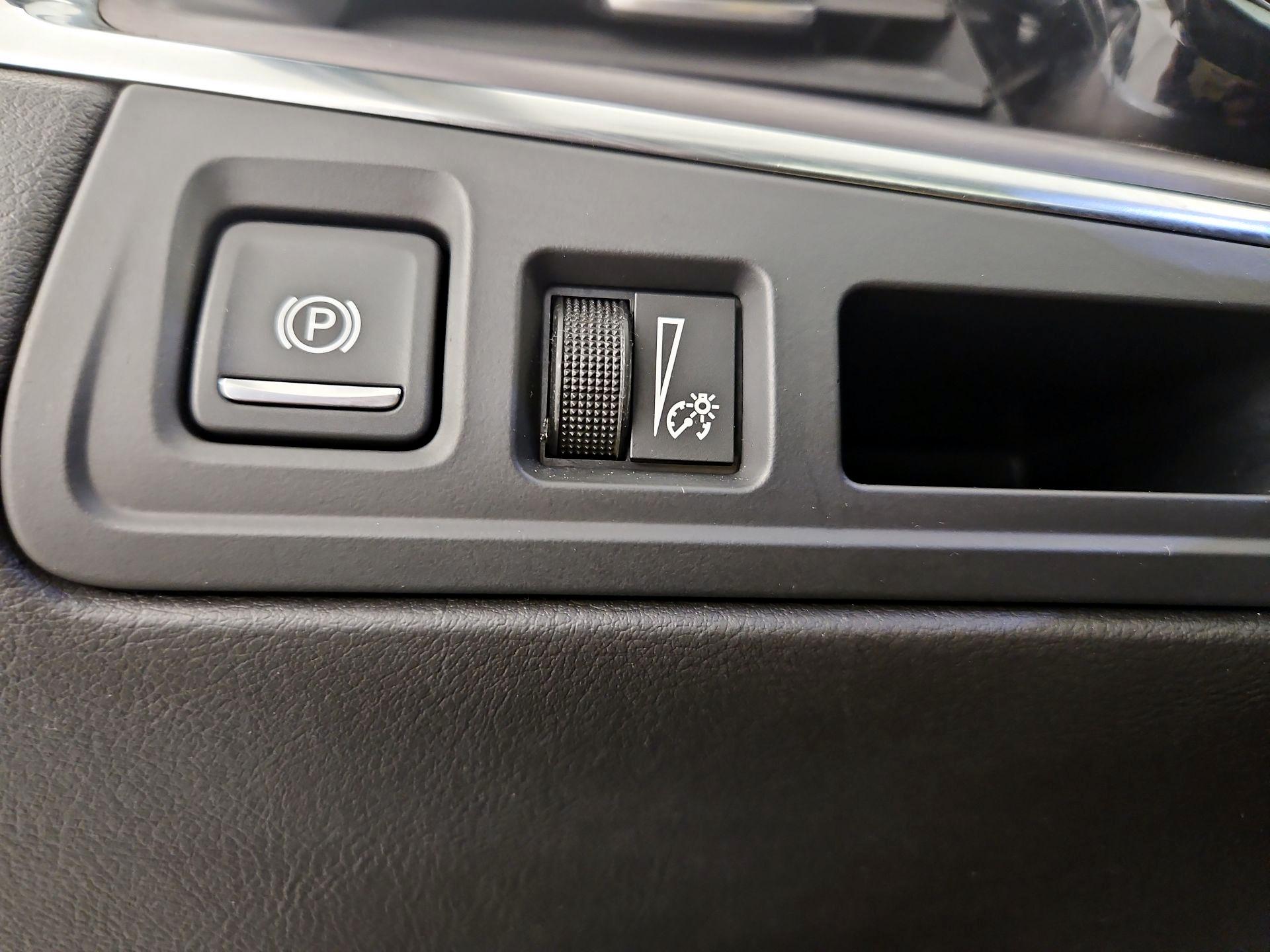 Thumbnail: 2019 Cadillac XT5 - 13