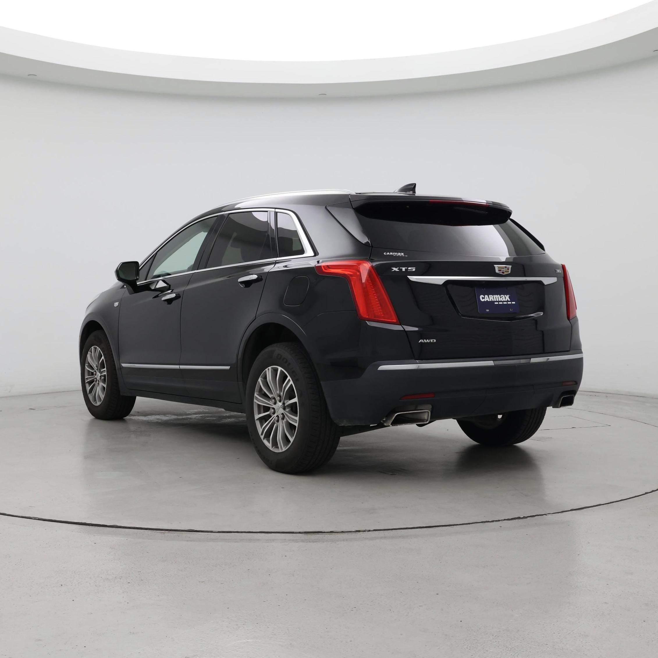 Thumbnail: 2019 Cadillac XT5 - 2