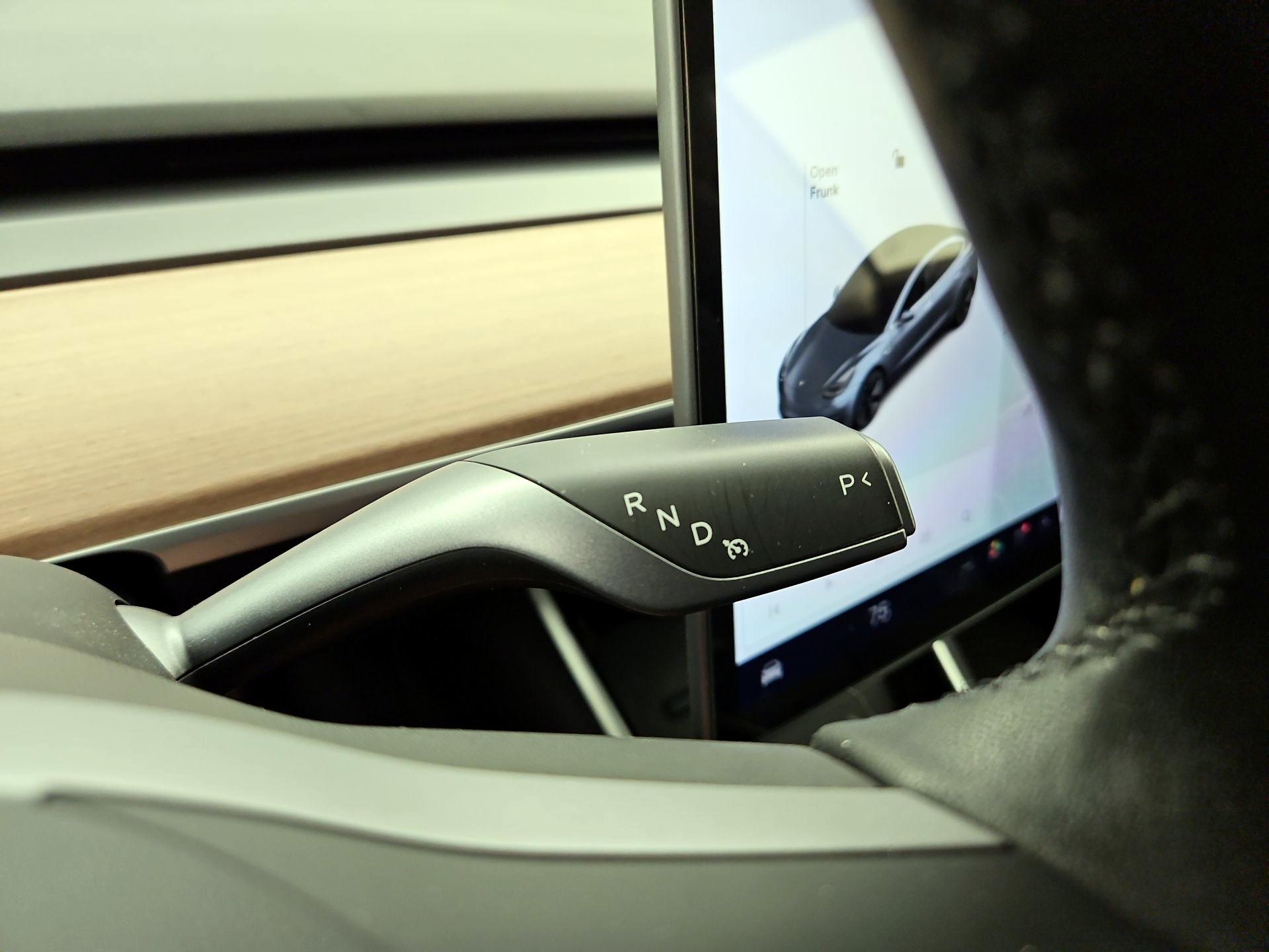 Thumbnail: 2019 Tesla Model 3 - 17