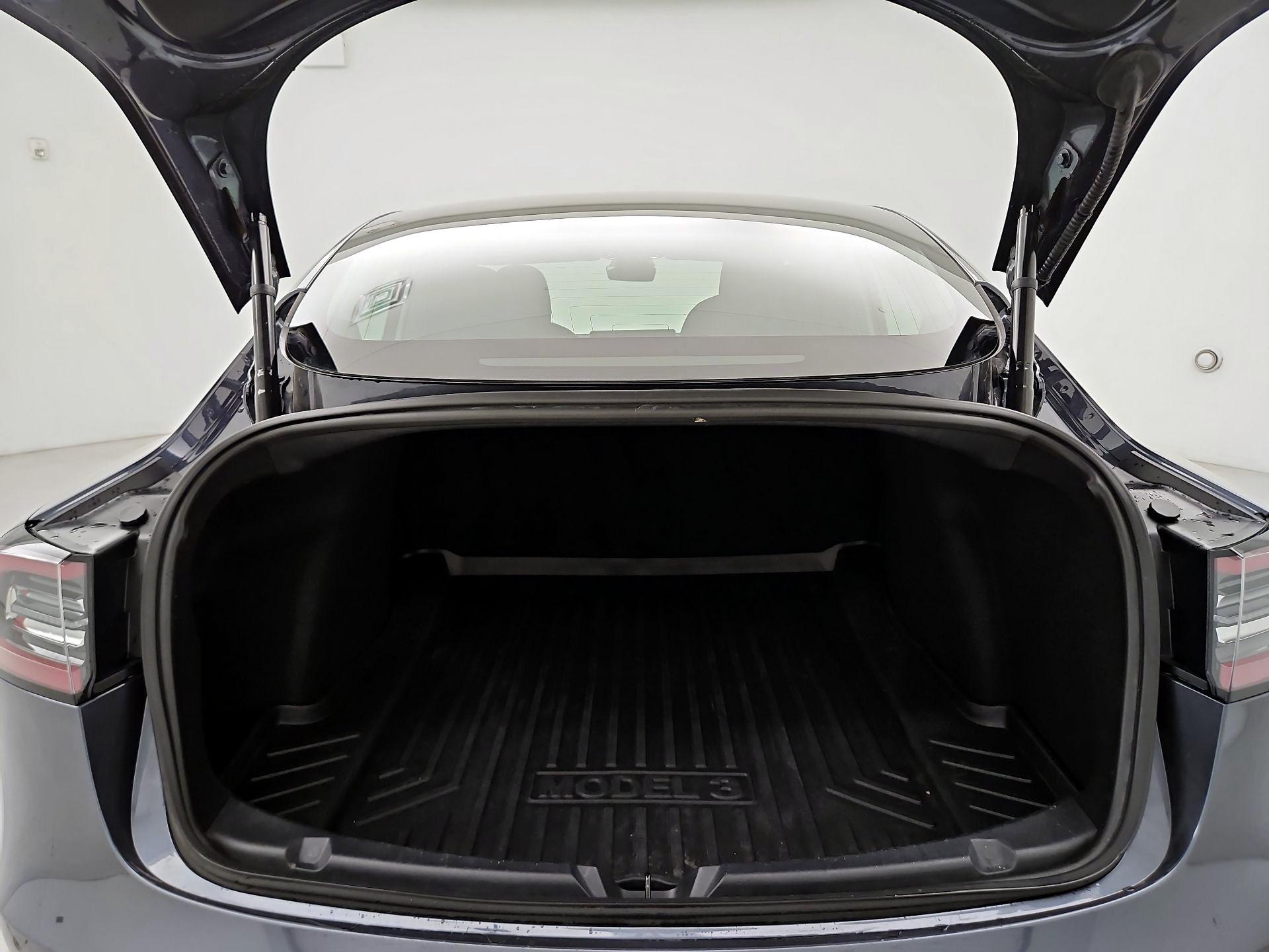 Thumbnail: 2019 Tesla Model 3 - 20