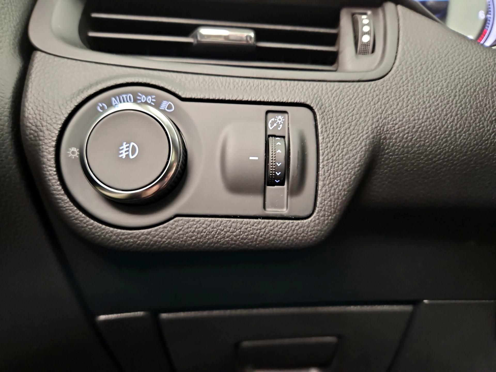 Thumbnail: 2020 Buick Envision - 13