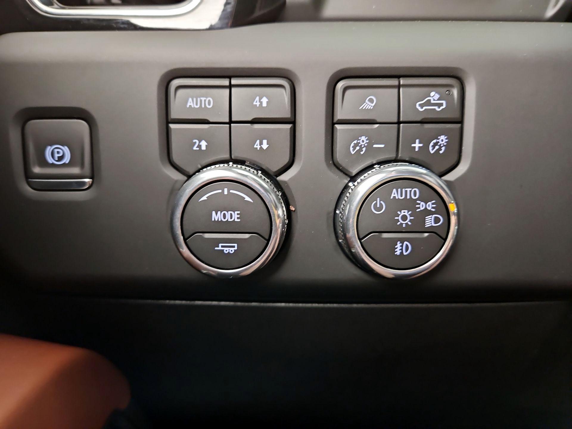 Thumbnail: 2026 GMC Sierra 2500 - 13