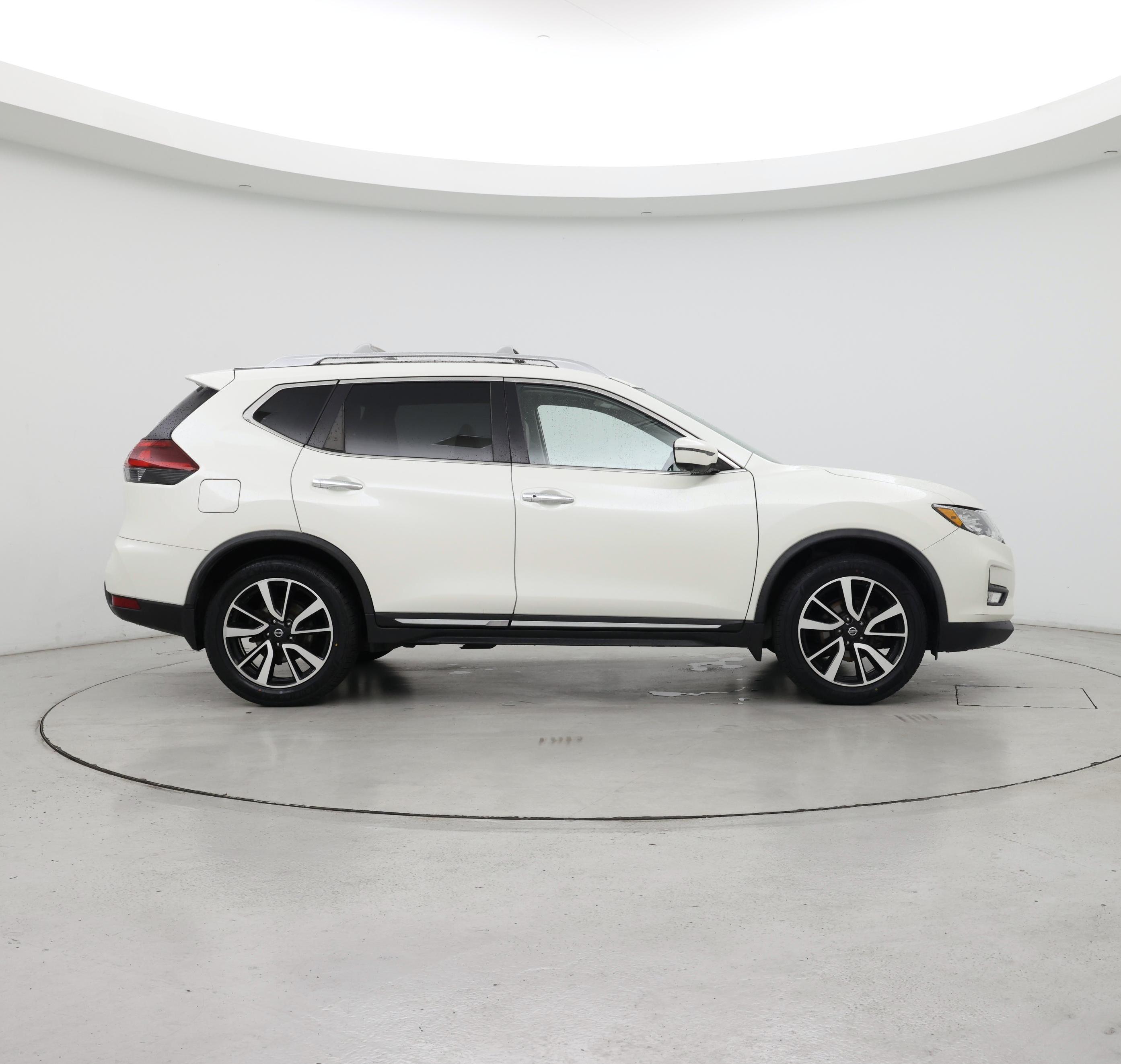 Thumbnail: 2018 Nissan Rogue - 7
