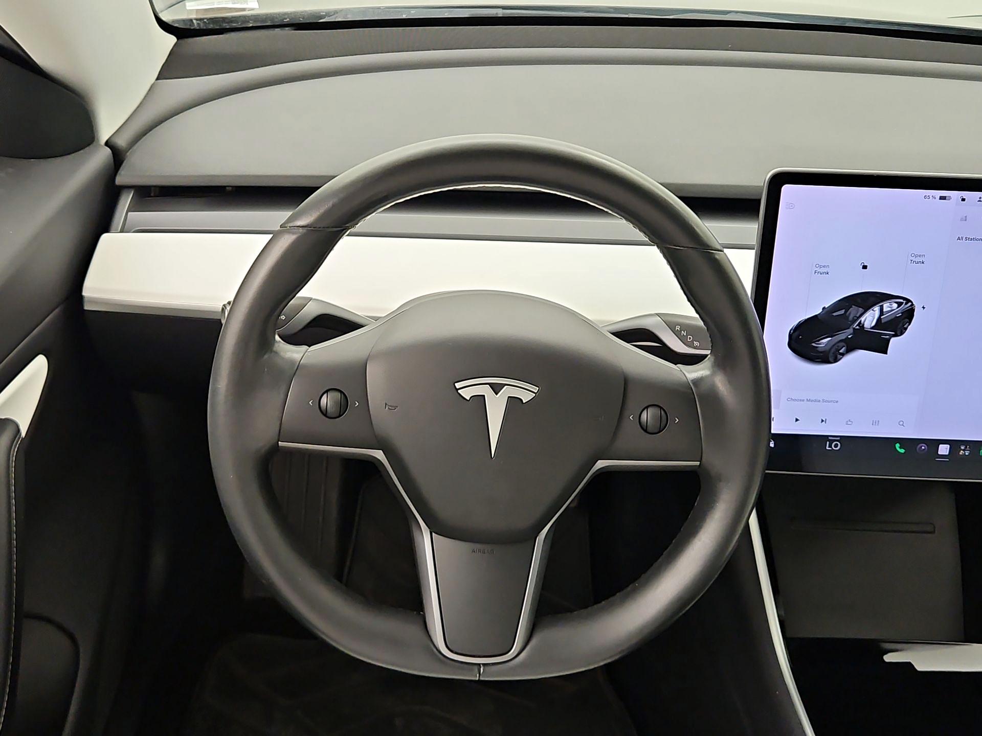 Thumbnail: 2019 Tesla Model 3 - 10