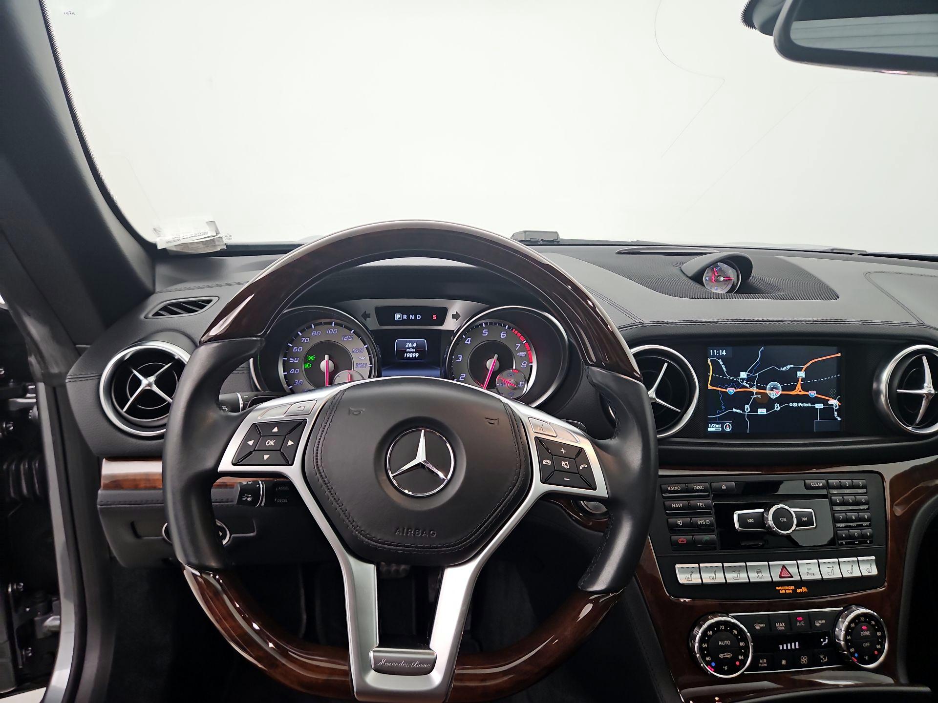 Thumbnail: 2016 Mercedes-Benz SL-Class - 10