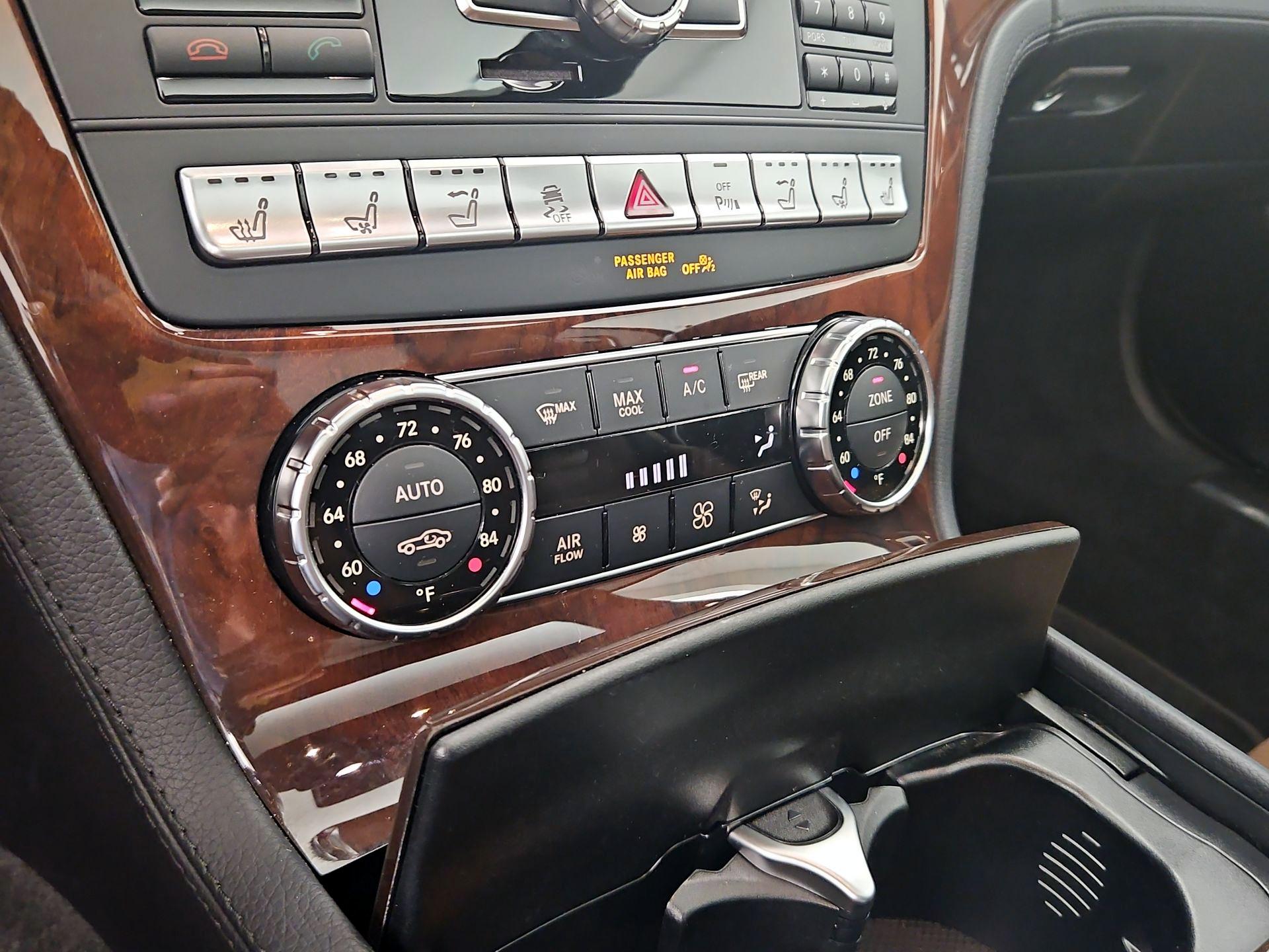 Thumbnail: 2016 Mercedes-Benz SL-Class - 17