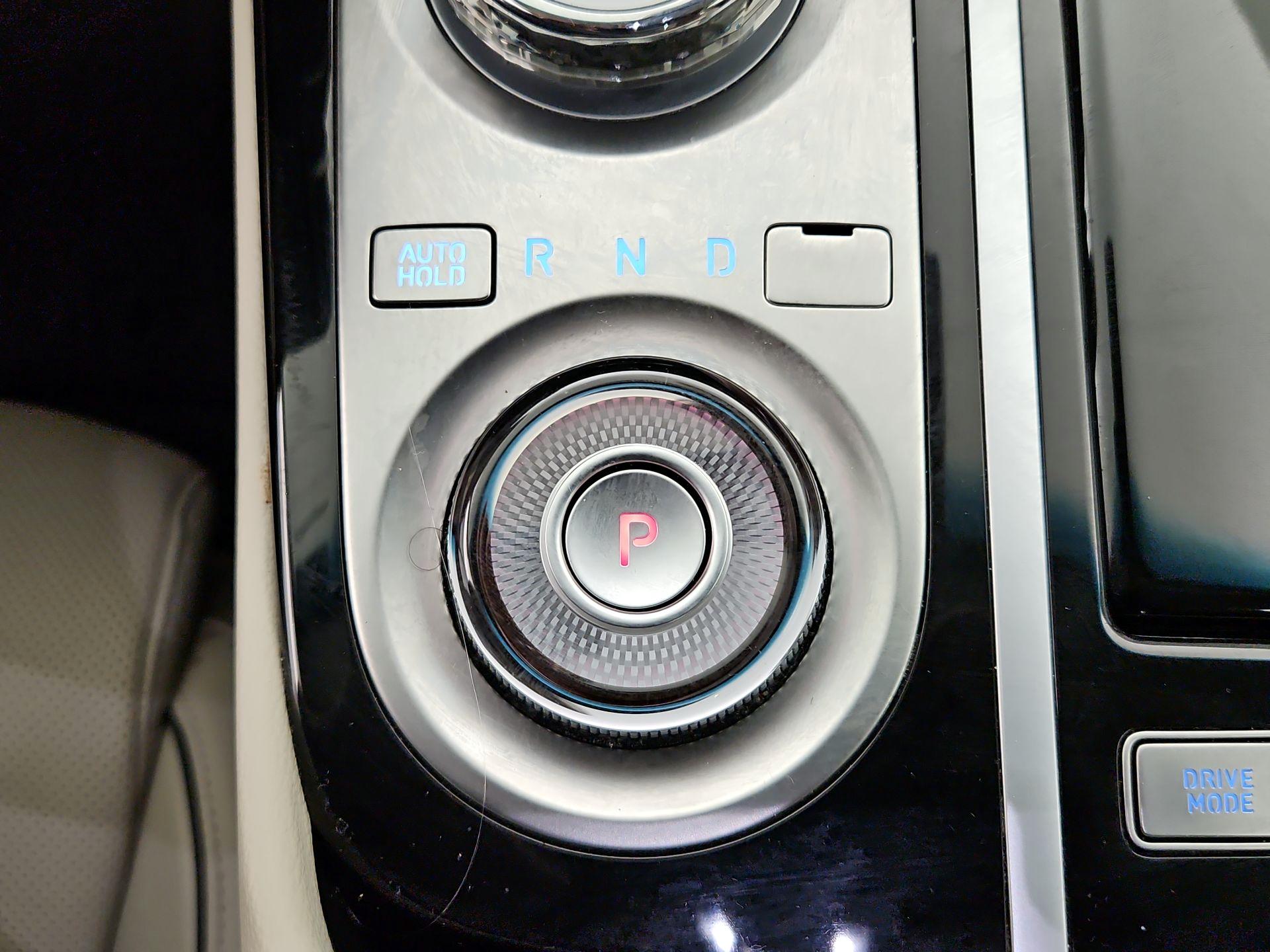 Thumbnail: 2024 Genesis G80 - 18