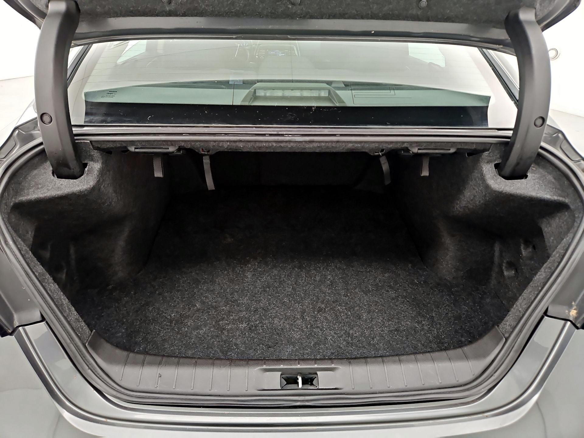 Thumbnail: 2019 Nissan Maxima - 20