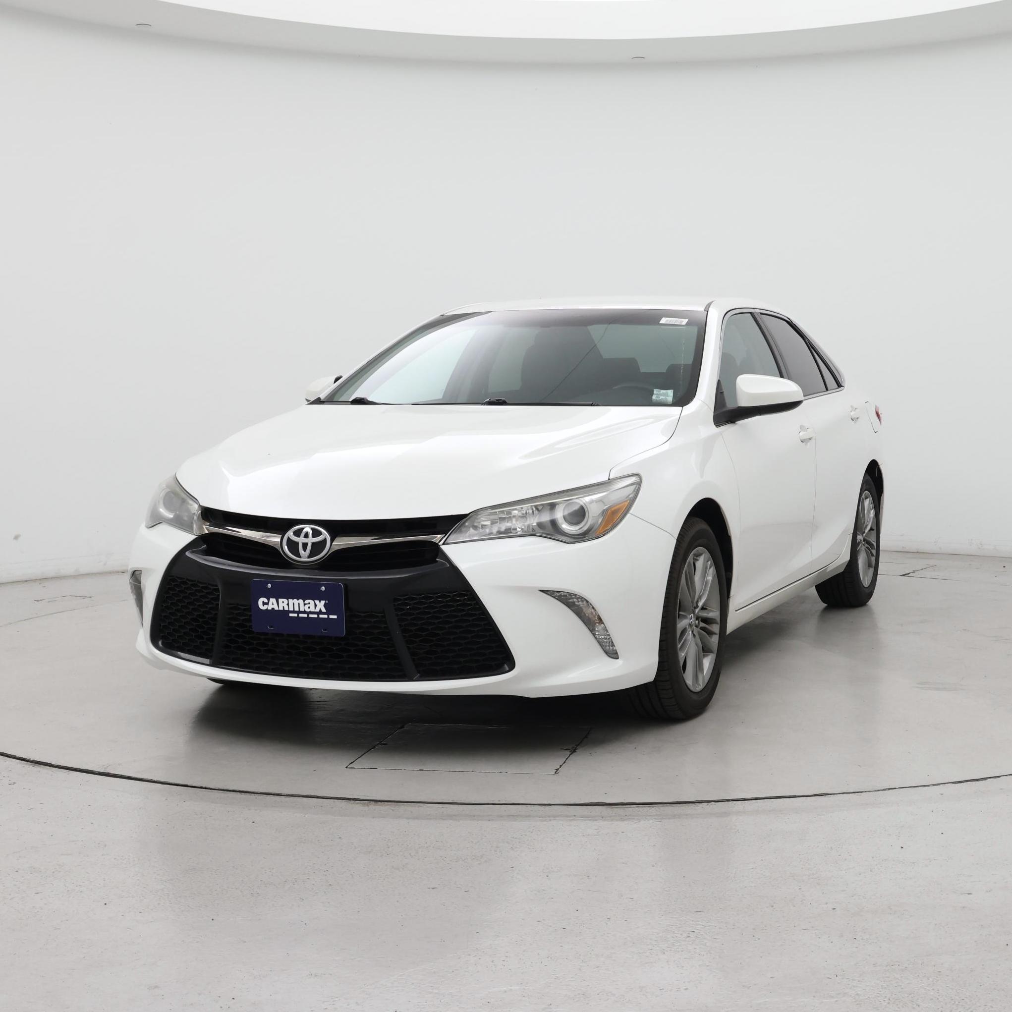 Thumbnail: 2016 Toyota Camry - 4