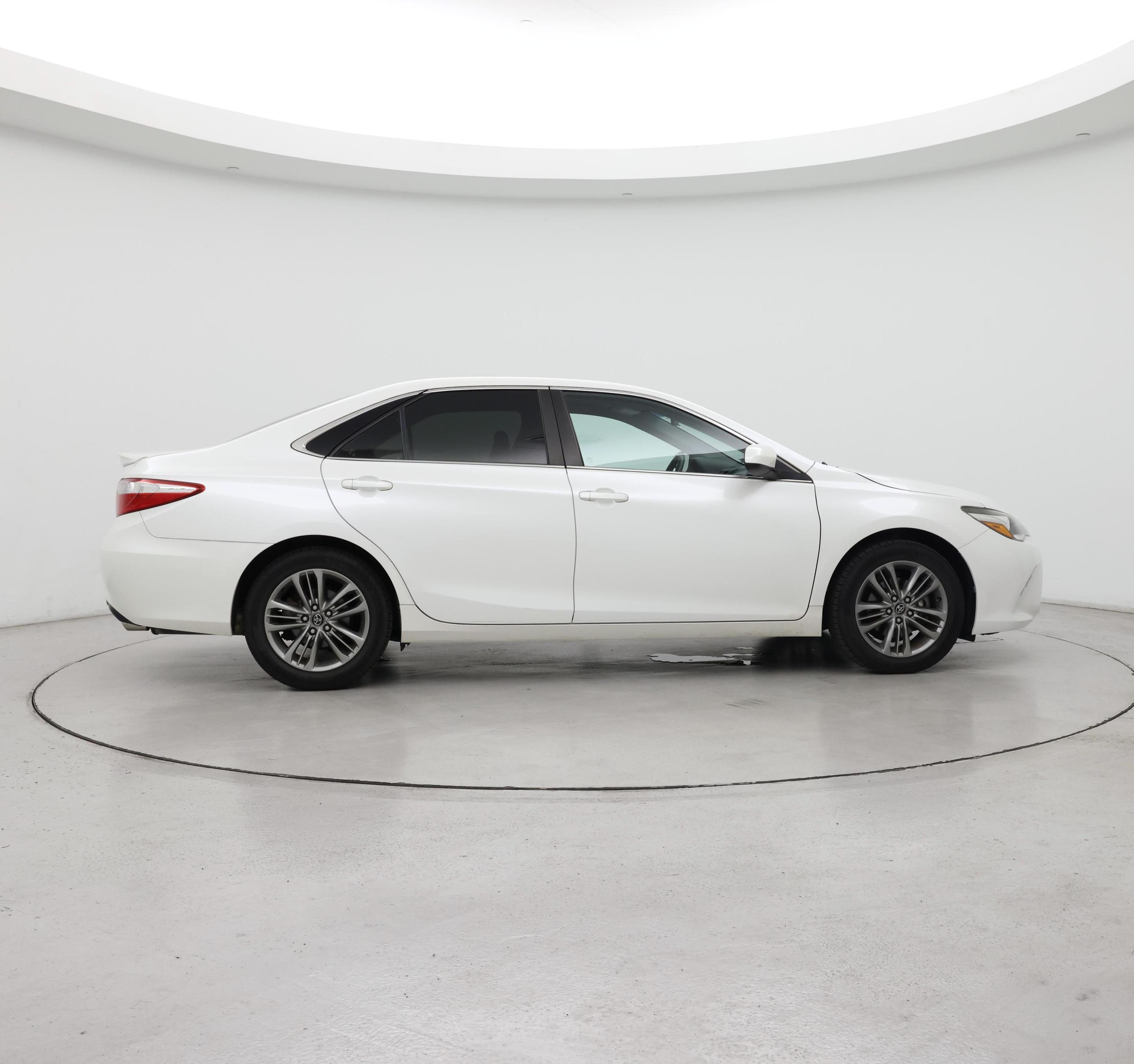 Thumbnail: 2016 Toyota Camry - 7