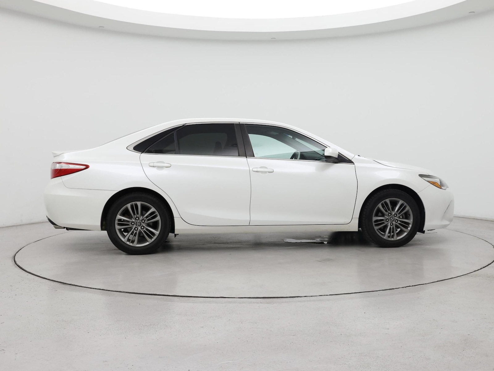 2016 Toyota Camry Special Edition - Photo 8
