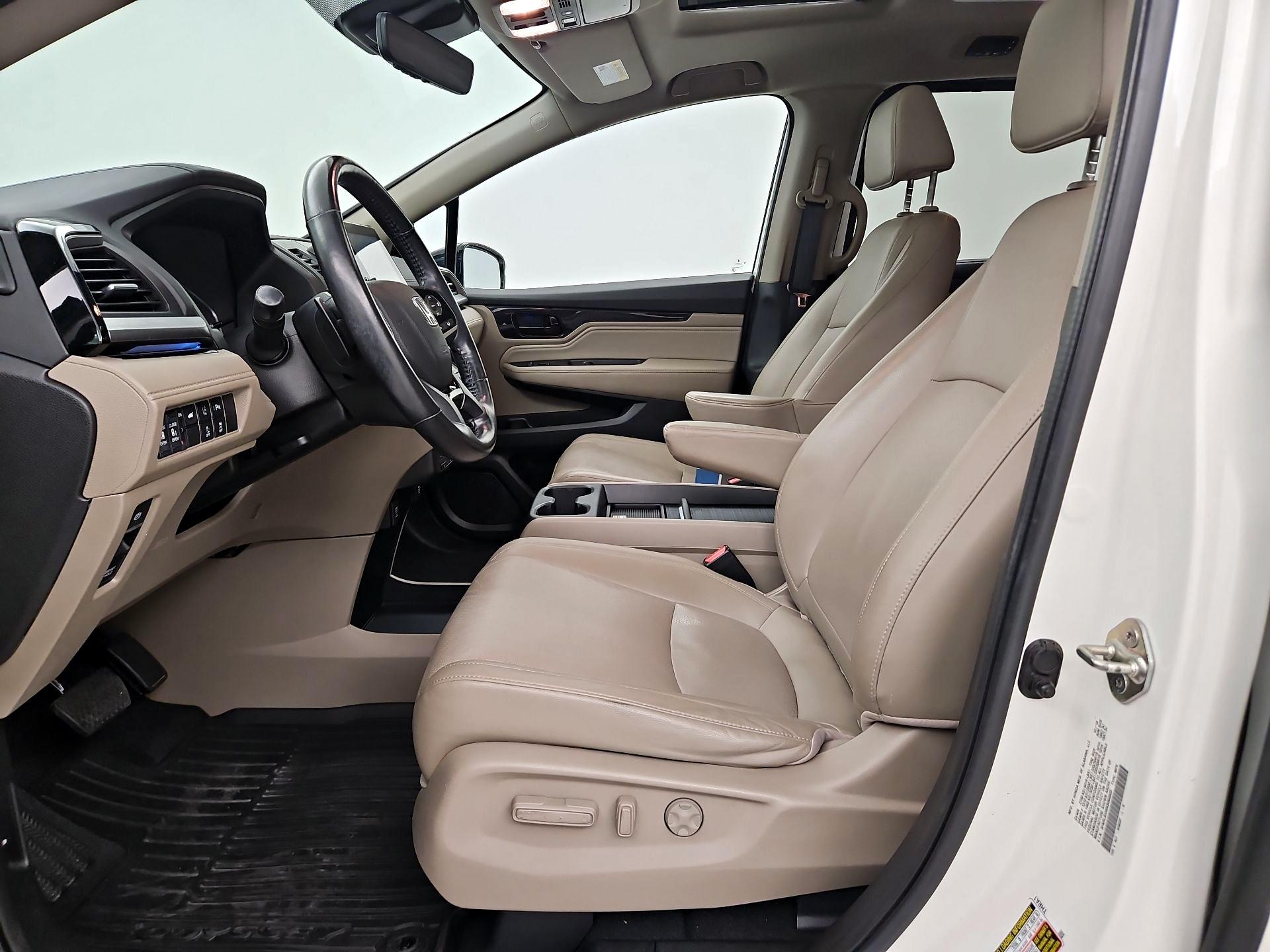 Thumbnail: 2019 Honda Odyssey - 11