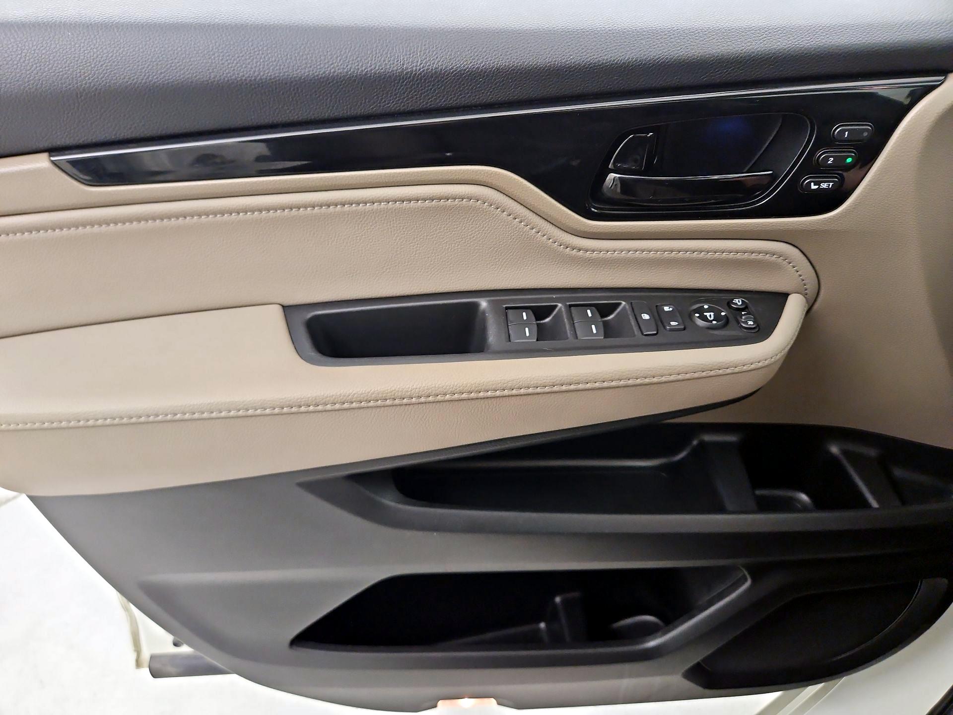 Thumbnail: 2019 Honda Odyssey - 12