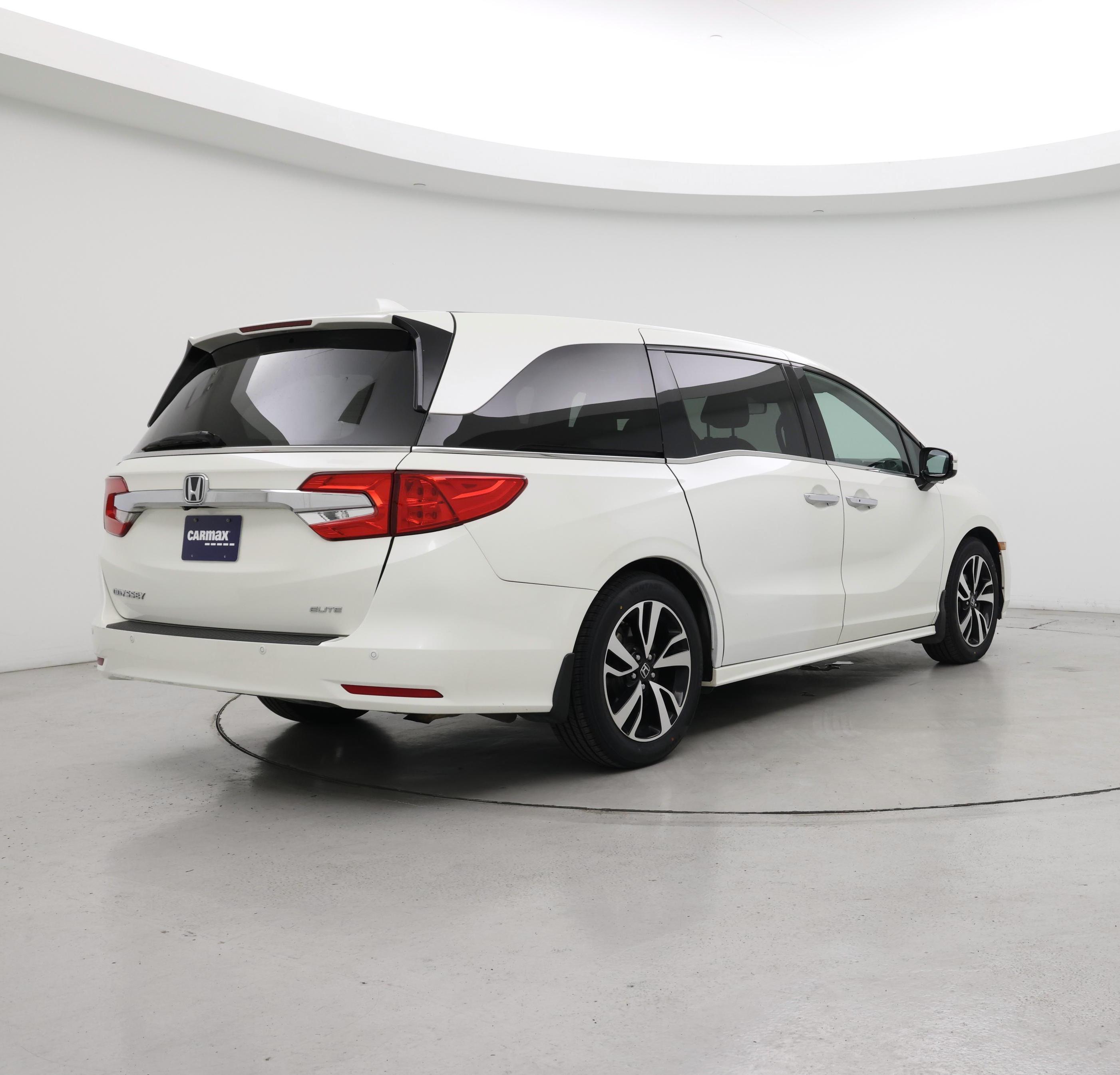 Thumbnail: 2019 Honda Odyssey - 8