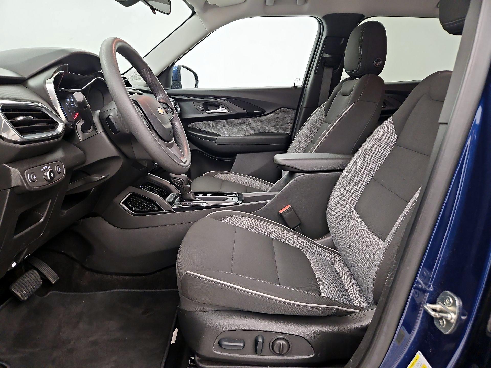 Thumbnail: 2023 Chevrolet TrailBlazer - 11