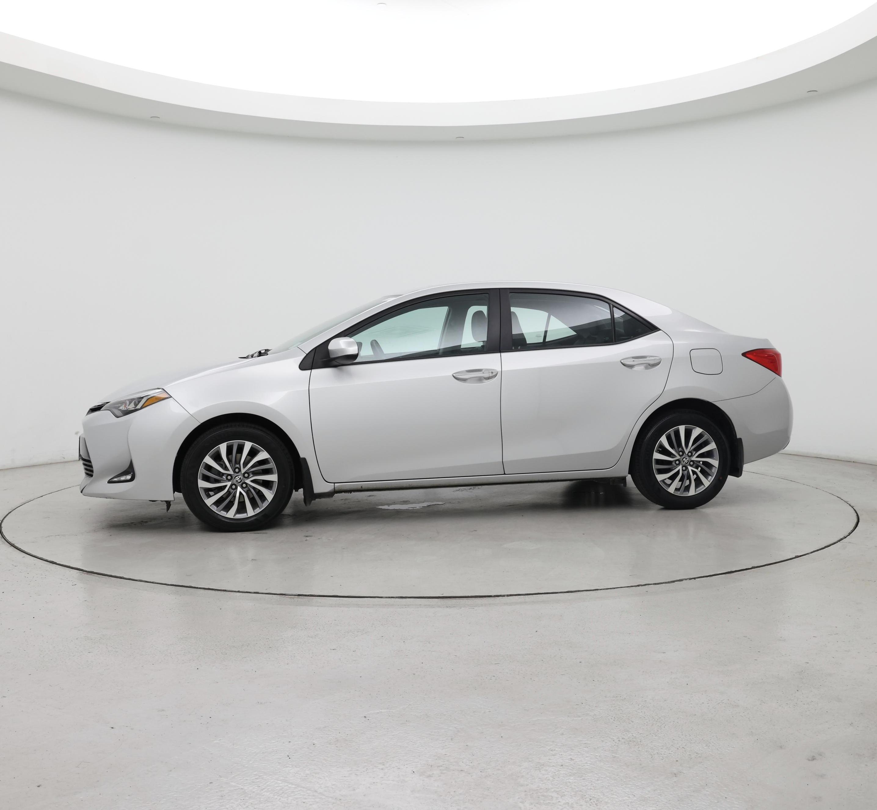 Thumbnail: 2019 Toyota Corolla - 3