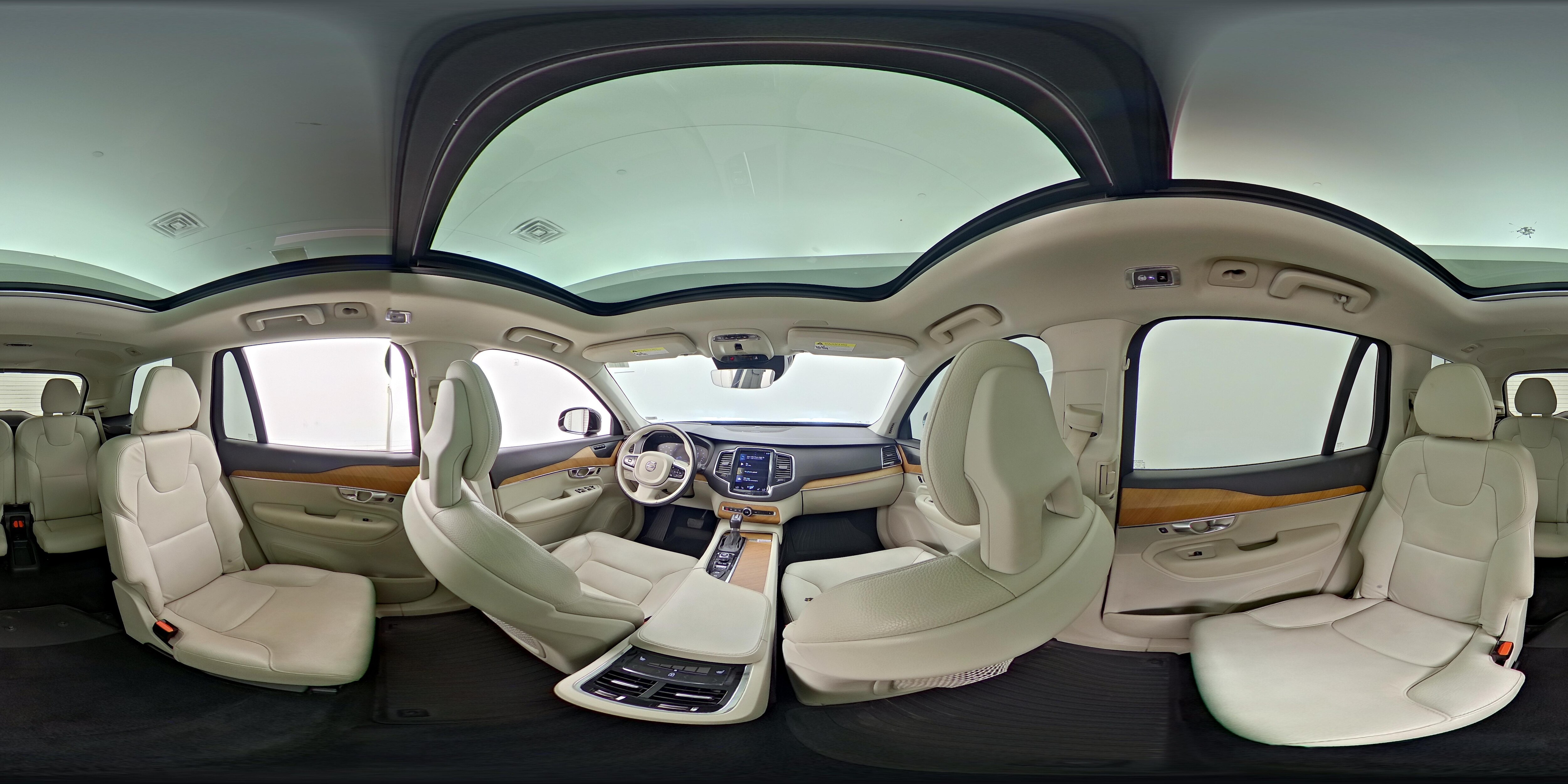2021 Volvo XC90 Momentum - Photo 30