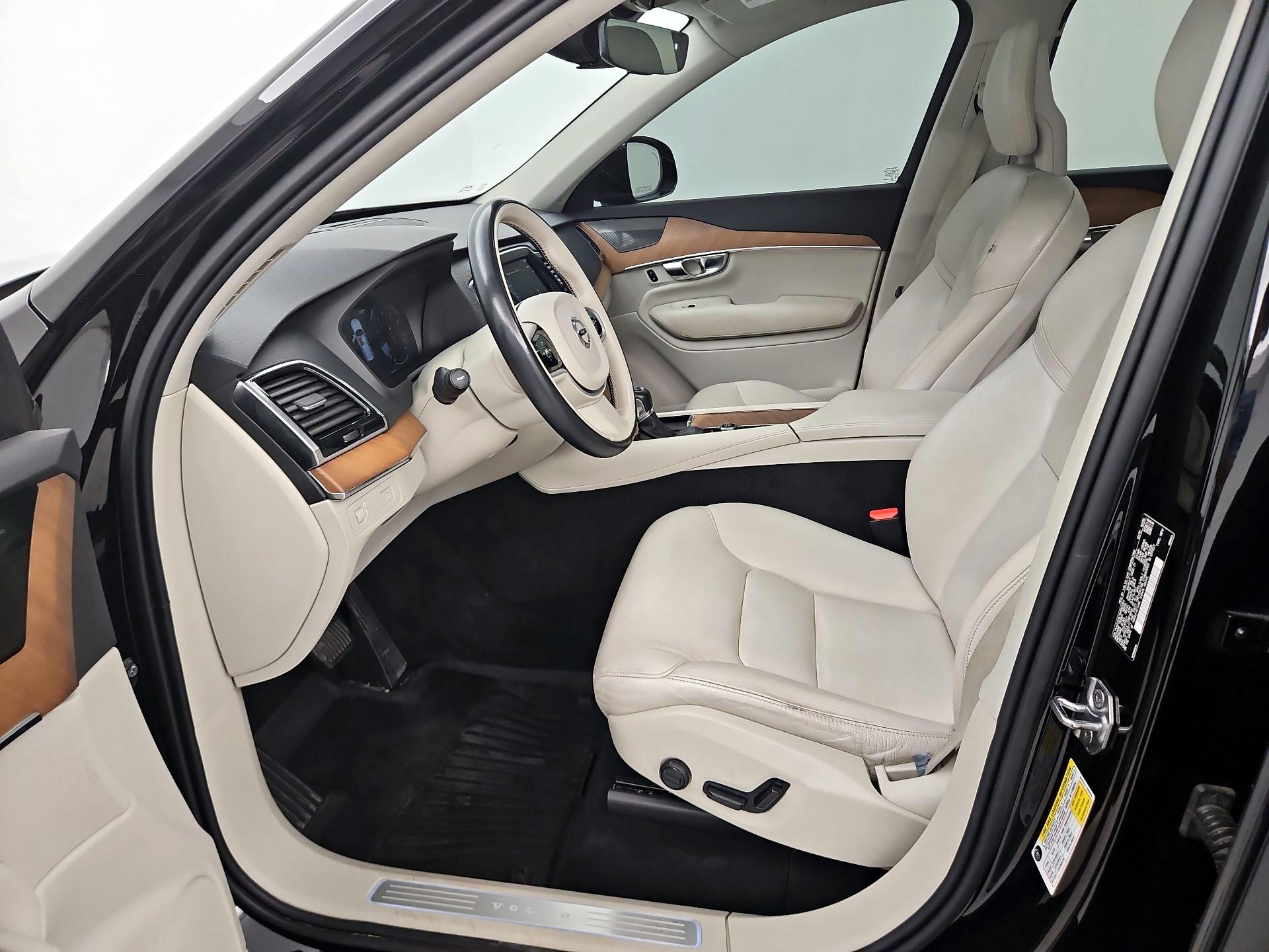 Thumbnail: 2021 Volvo XC90 - 11