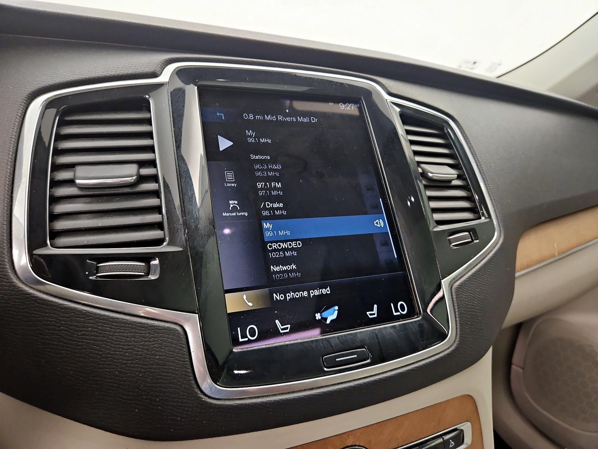 Thumbnail: 2021 Volvo XC90 - 16