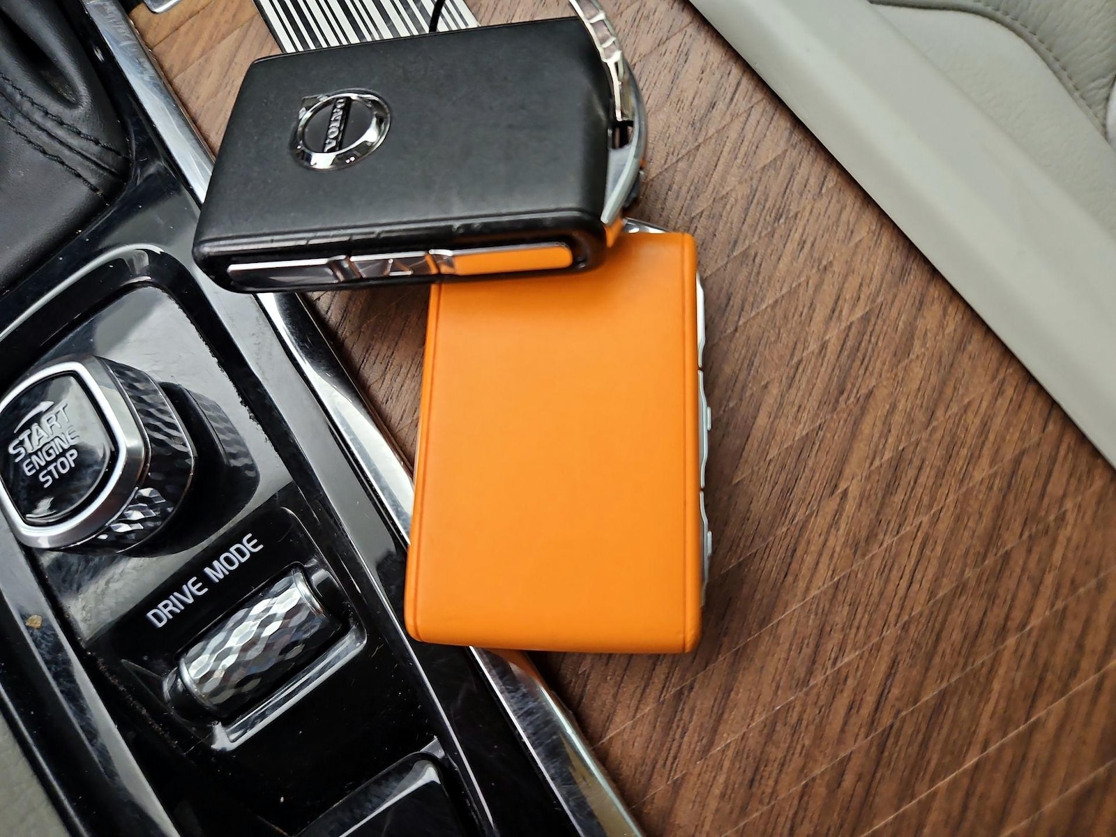 2021 Volvo XC90 Momentum - Photo 28