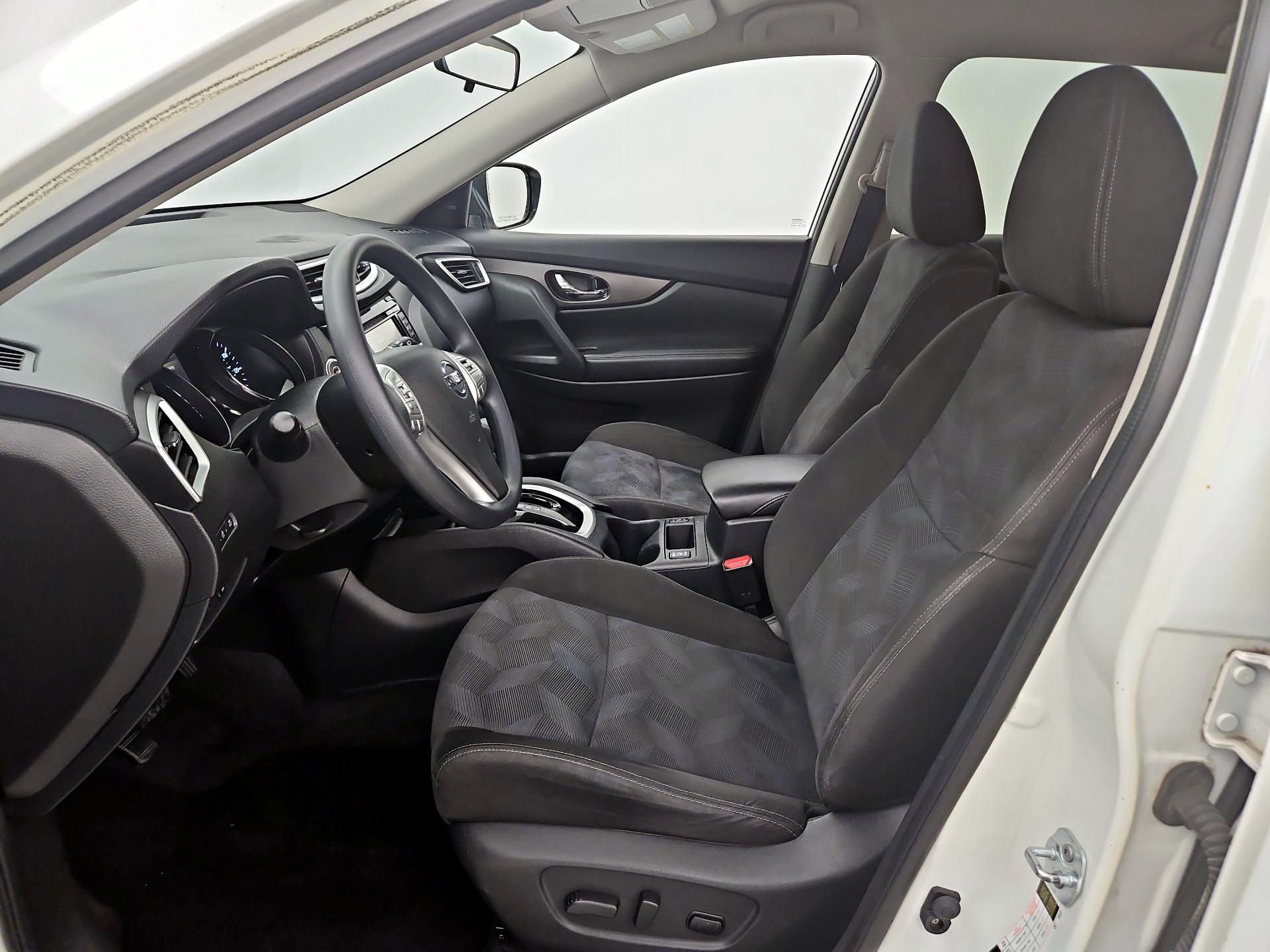 Thumbnail: 2015 Nissan Rogue - 11