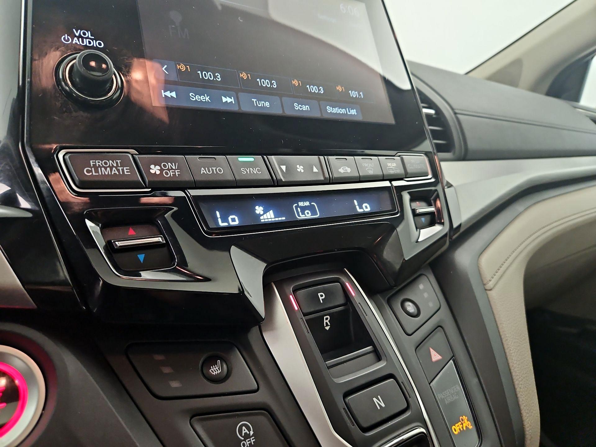 Thumbnail: 2021 Honda Odyssey - 16