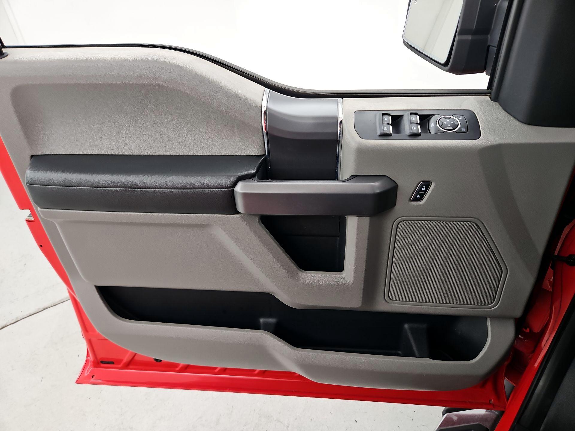 Thumbnail: 2015 Ford F-150 - 12