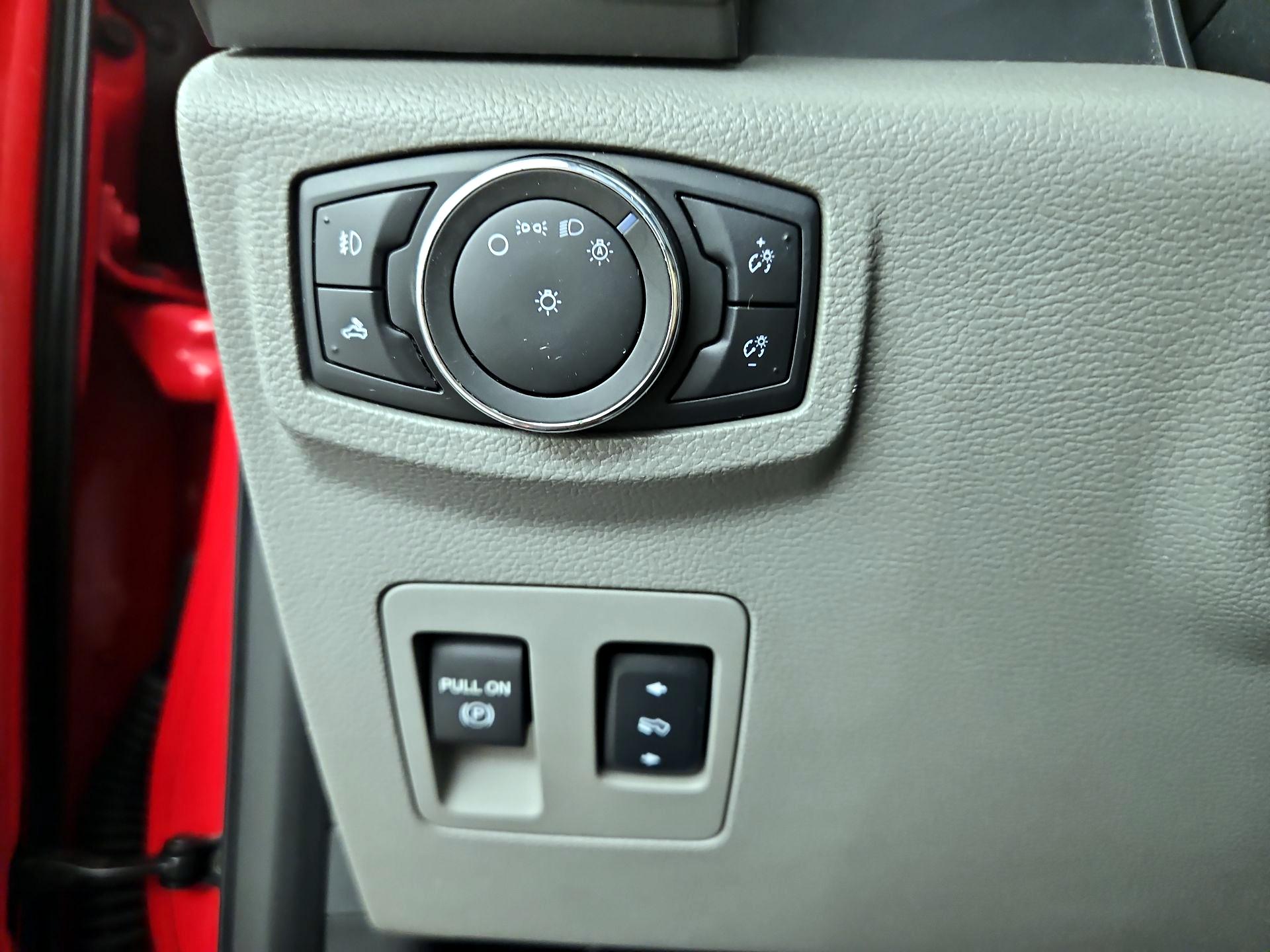 Thumbnail: 2015 Ford F-150 - 13