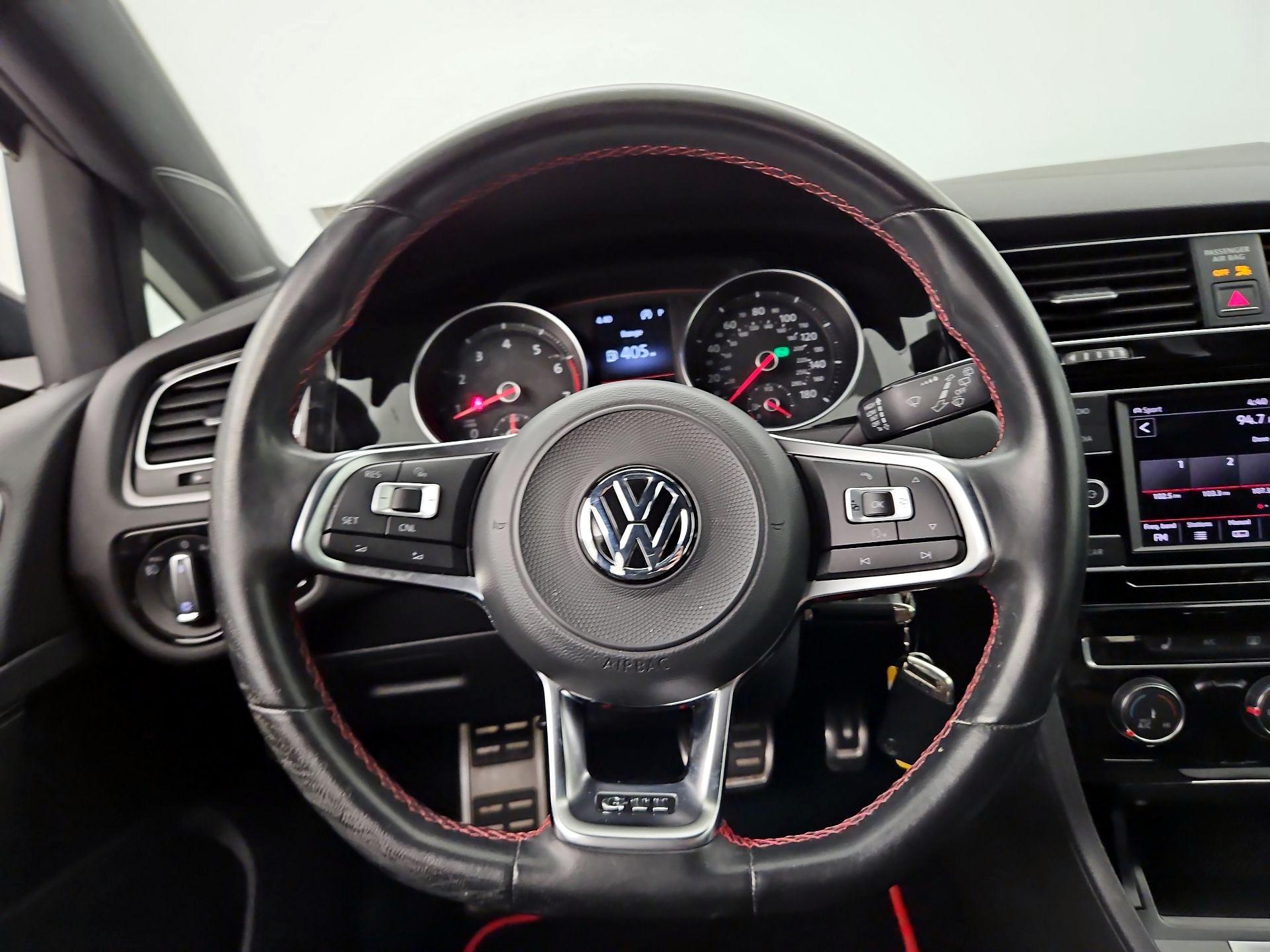 Thumbnail: 2018 Volkswagen Golf - 10