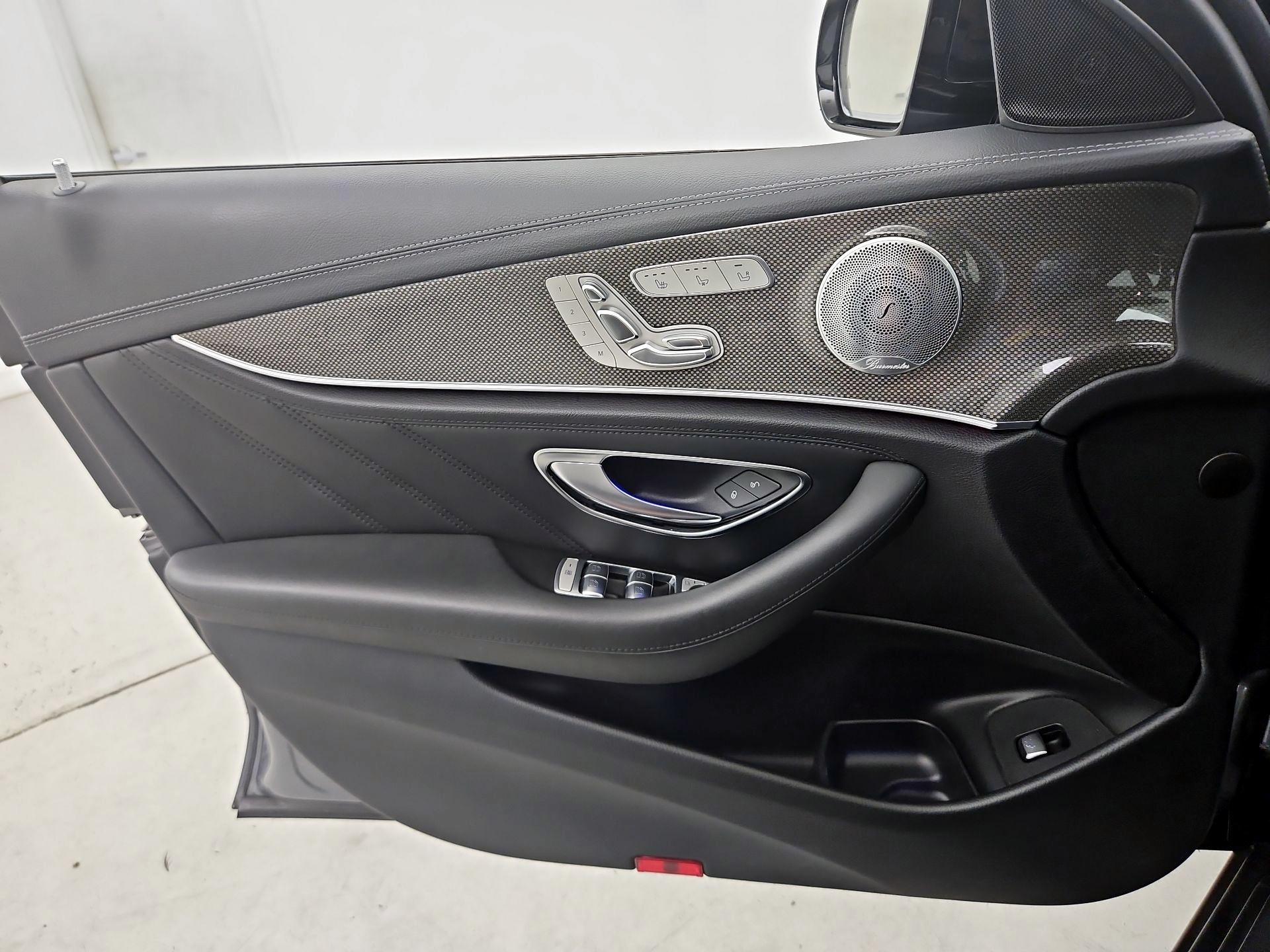 Thumbnail: 2018 Mercedes-Benz E-Class - 12